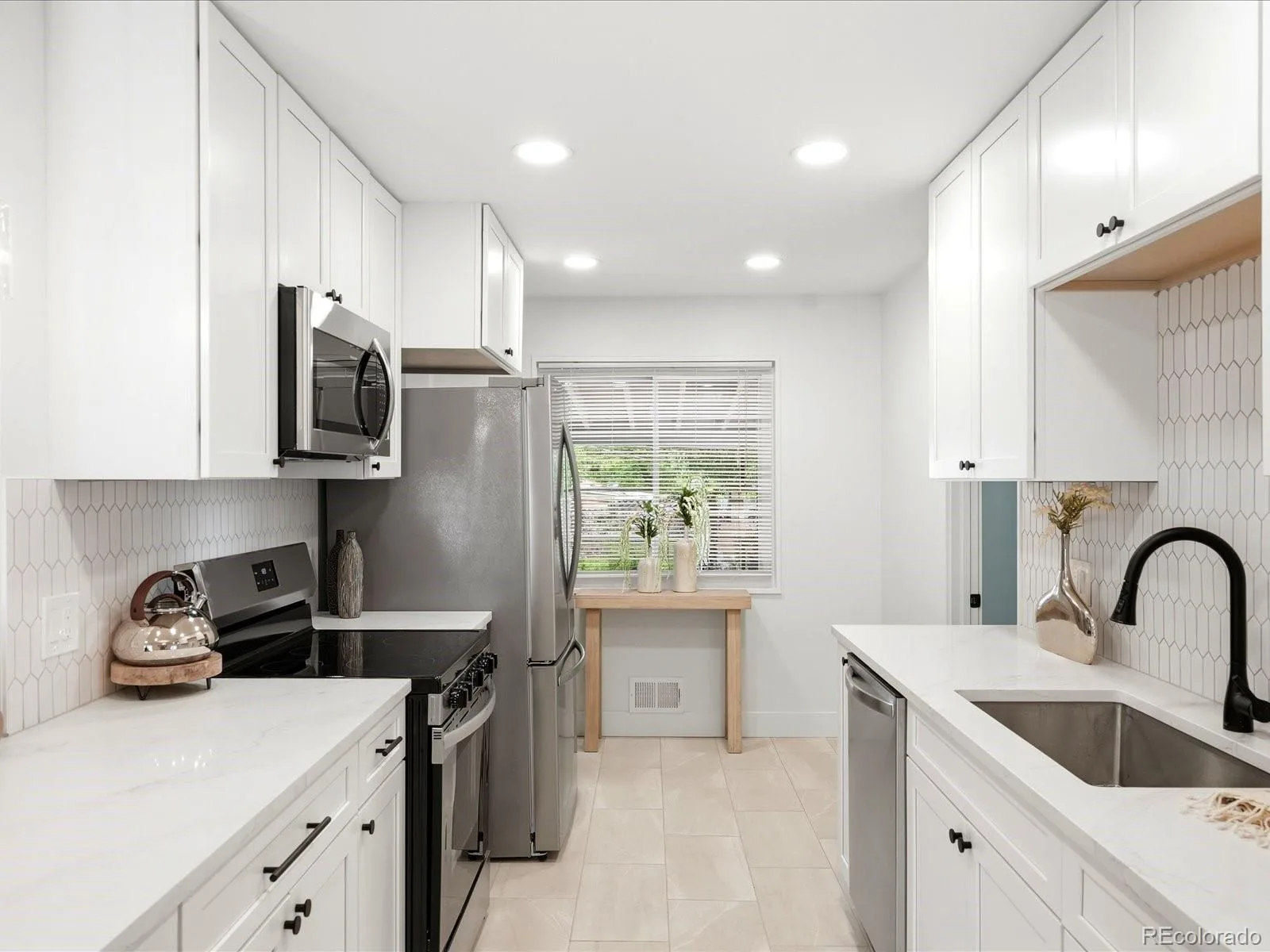 9609 W 57th Avenue Arvada CO 80002 | MLS #REC8246581 07212026192613 1600 10