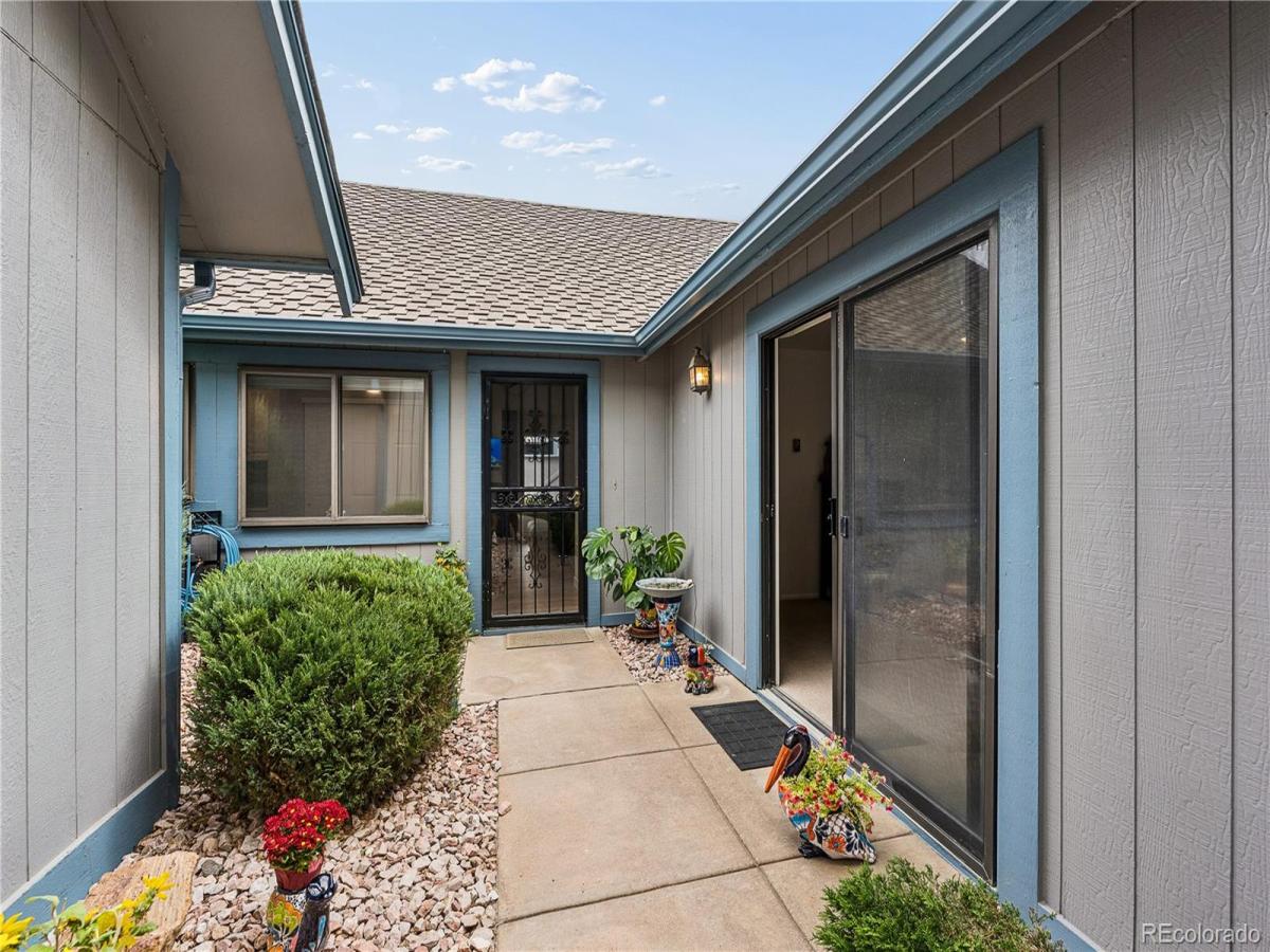 2448 S Victor Street #D Aurora CO 80014 | MLS #REC8247226 MLS #REC8247226 image #0
