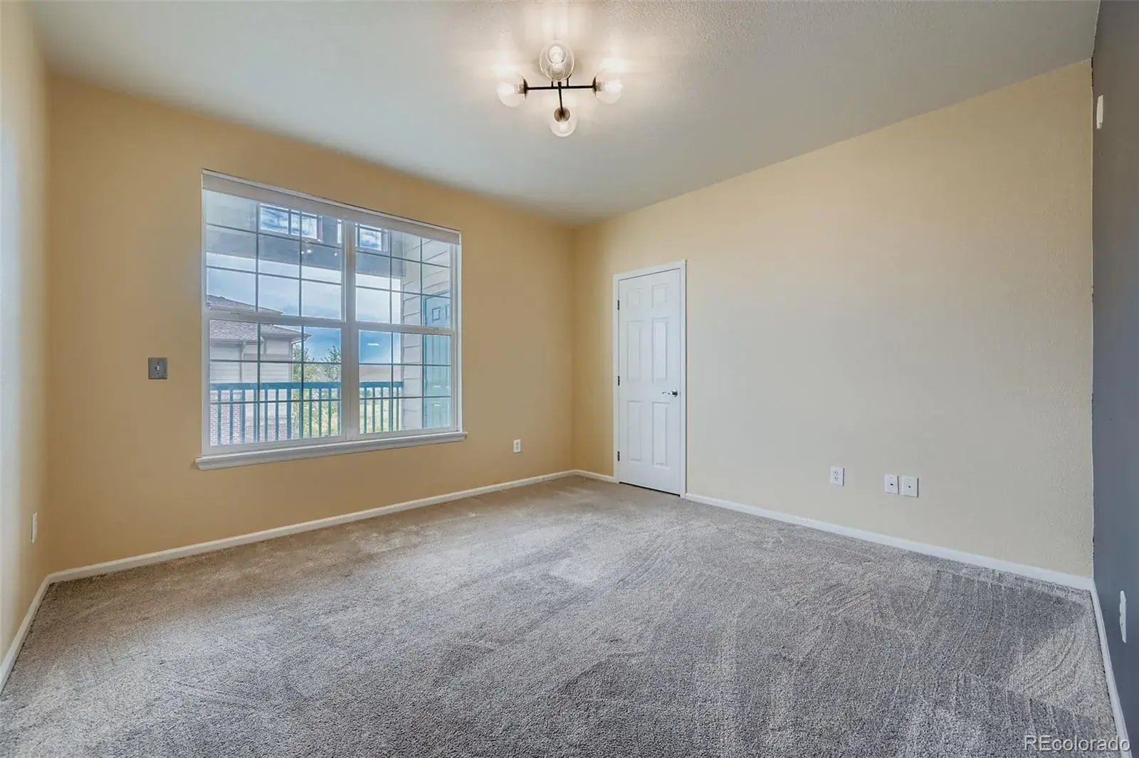 10102025213343 1600 17