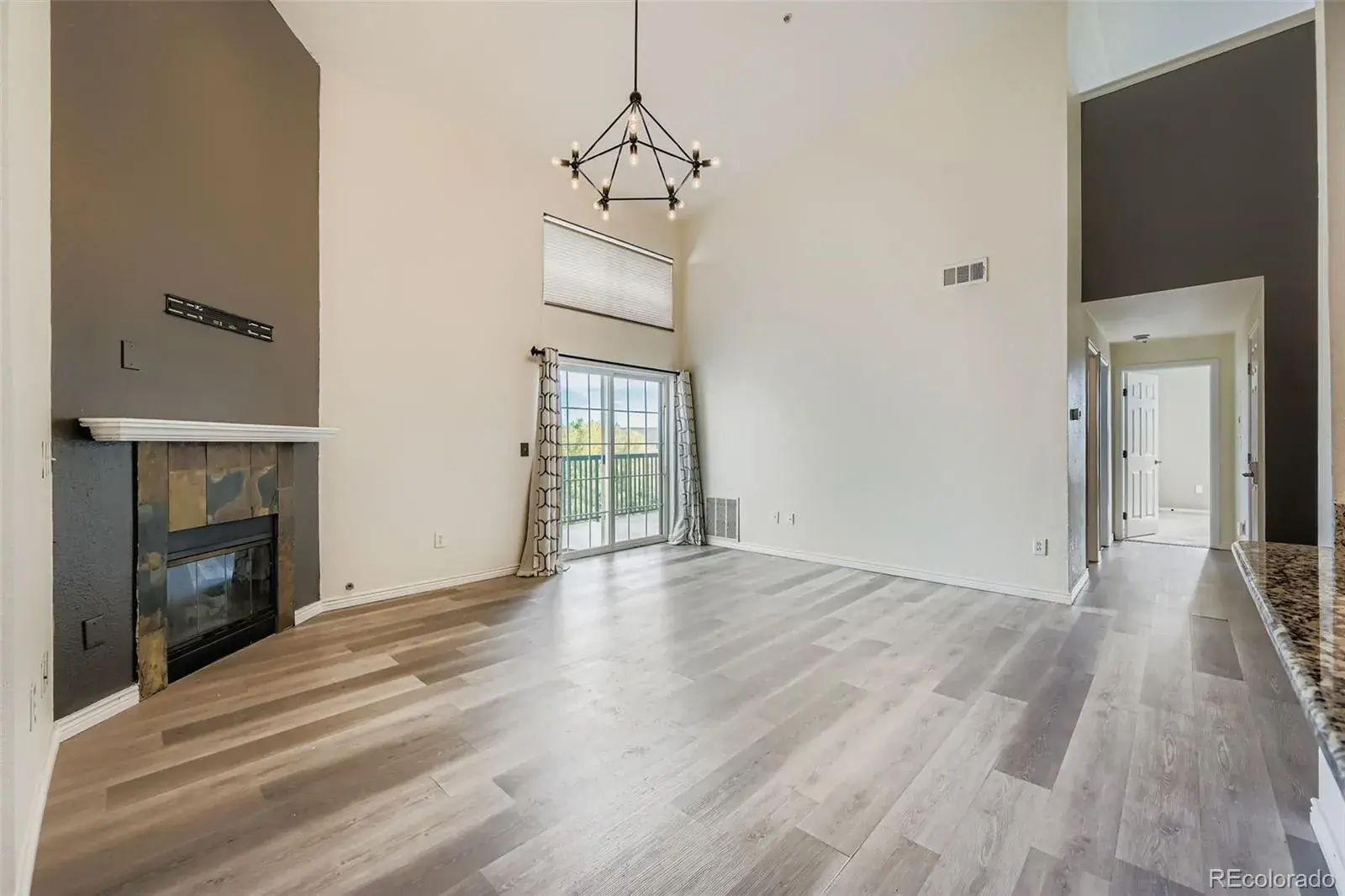 10102025213343 1600 6