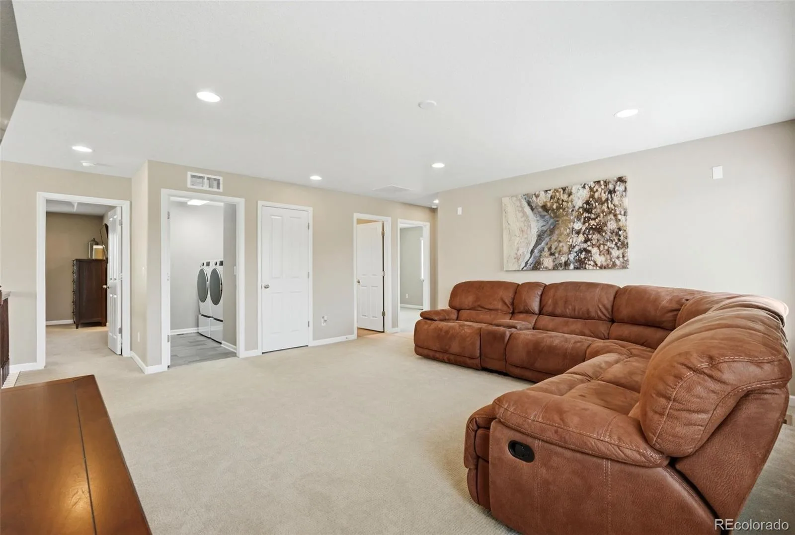 5042 S Valdai Way Aurora CO 80015 | MLS #REC8252436 08062026233612 1600 19