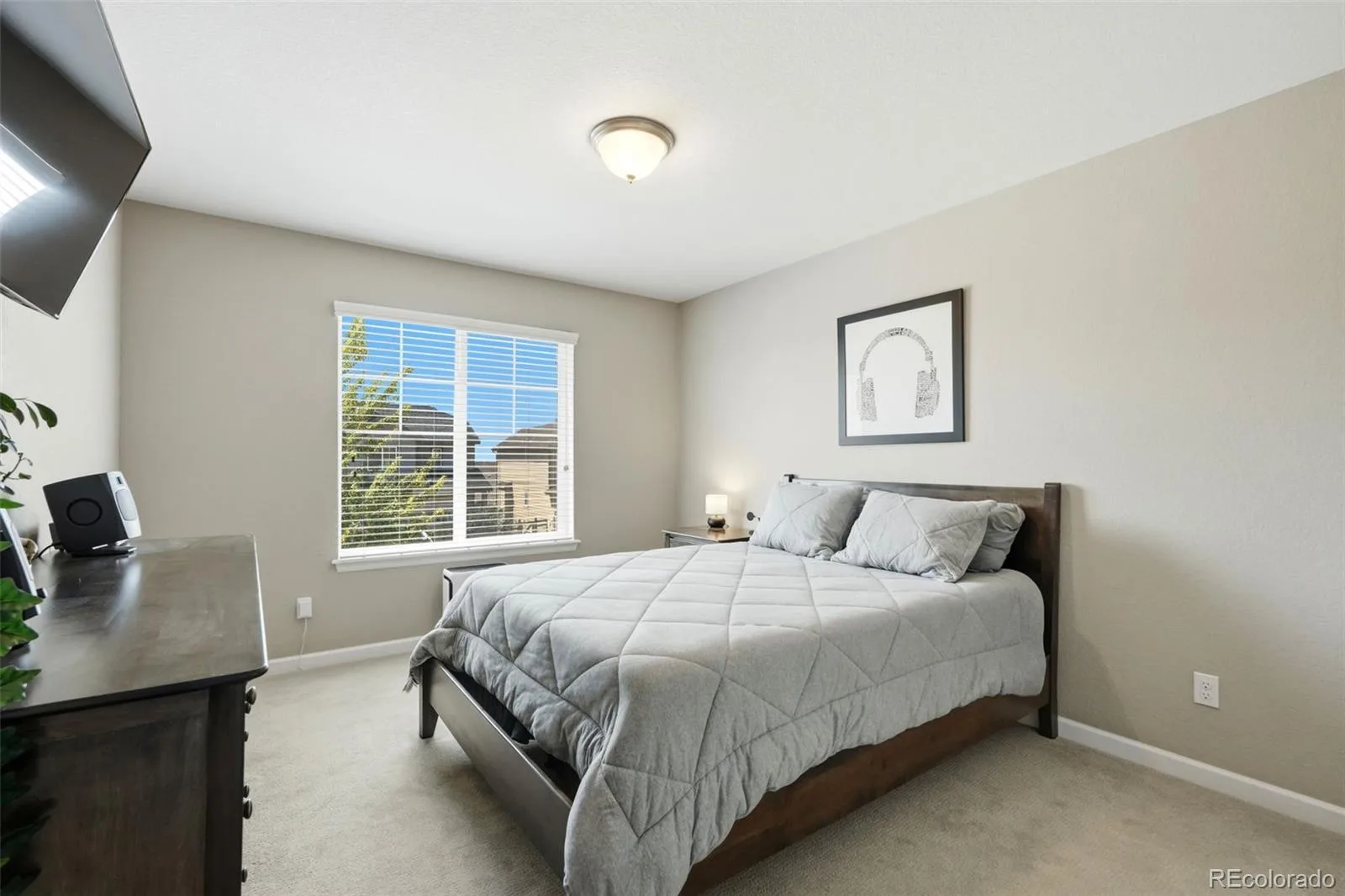 5042 S Valdai Way Aurora CO 80015 | MLS #REC8252436 08062026233612 1600 24