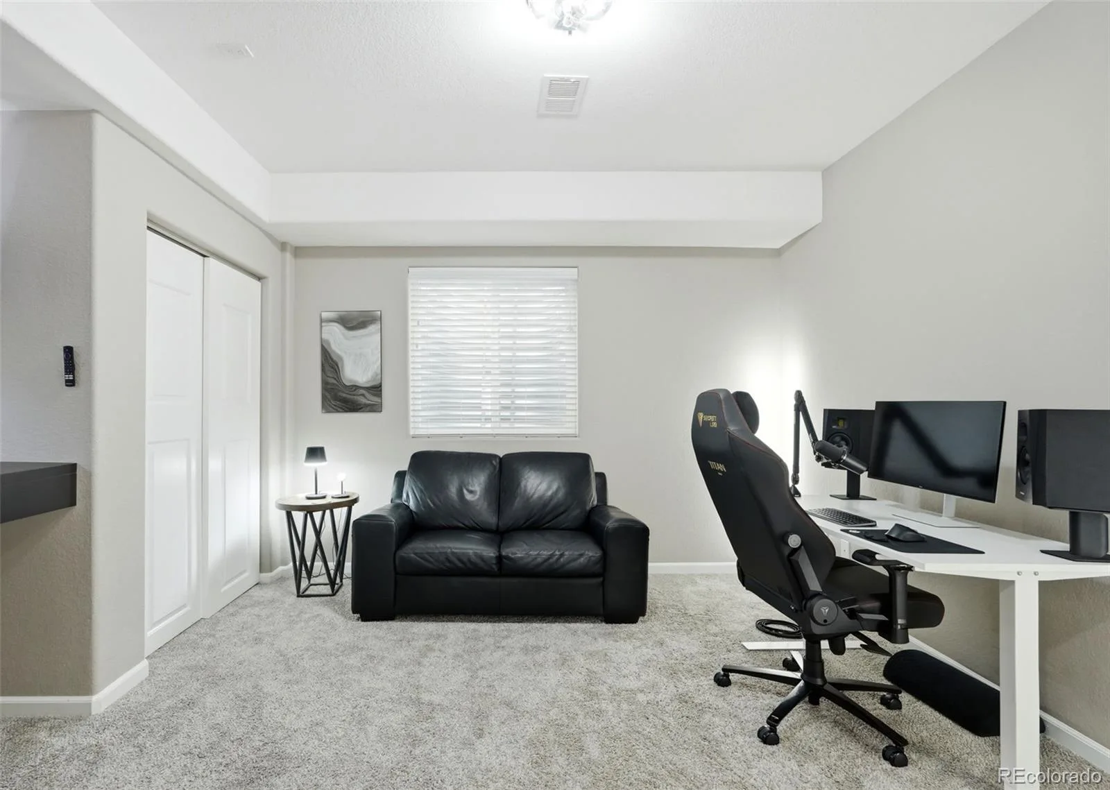 5042 S Valdai Way Aurora CO 80015 | MLS #REC8252436 08062026233612 1600 33
