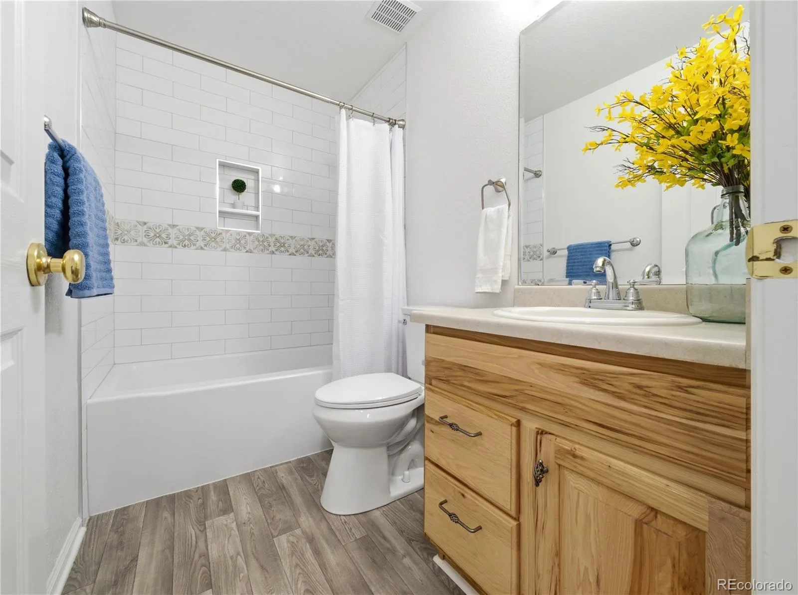 6375 E 139th Avenue Brighton CO 80602 | MLS #REC8253672 07302026045037 1600 28