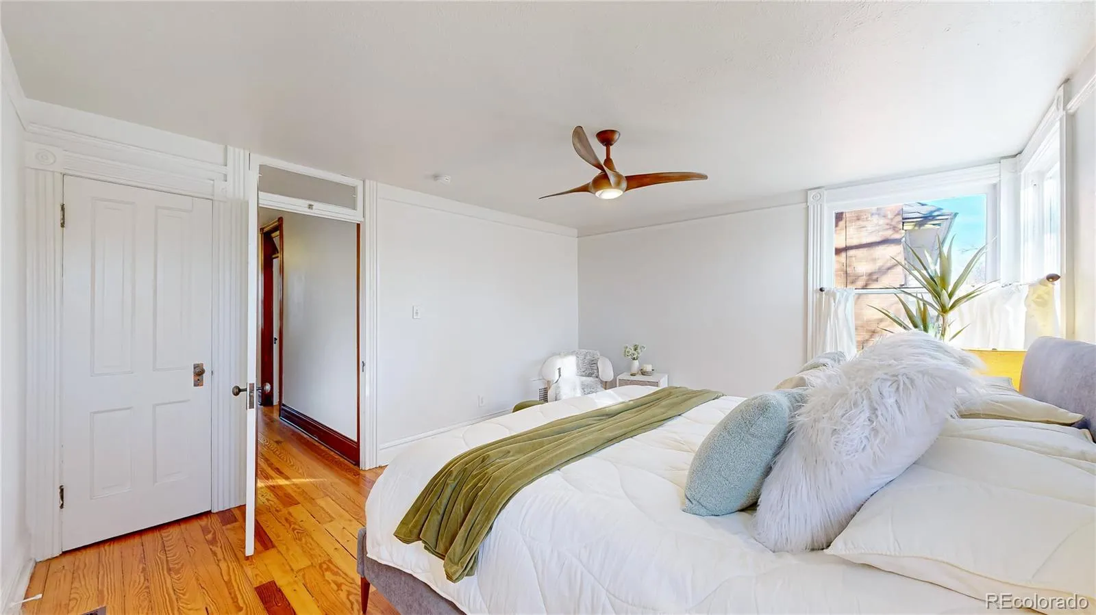 04172026004133 1600 16