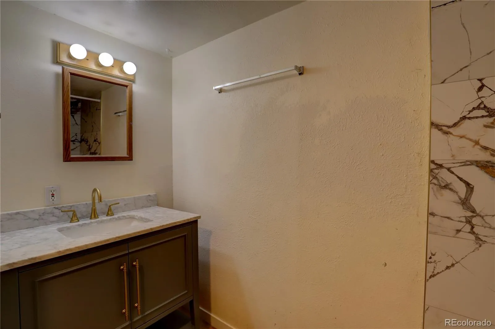 9771 W Cornell Place Denver CO 80227 | MLS #REC8254554 08182026234803 1600 32