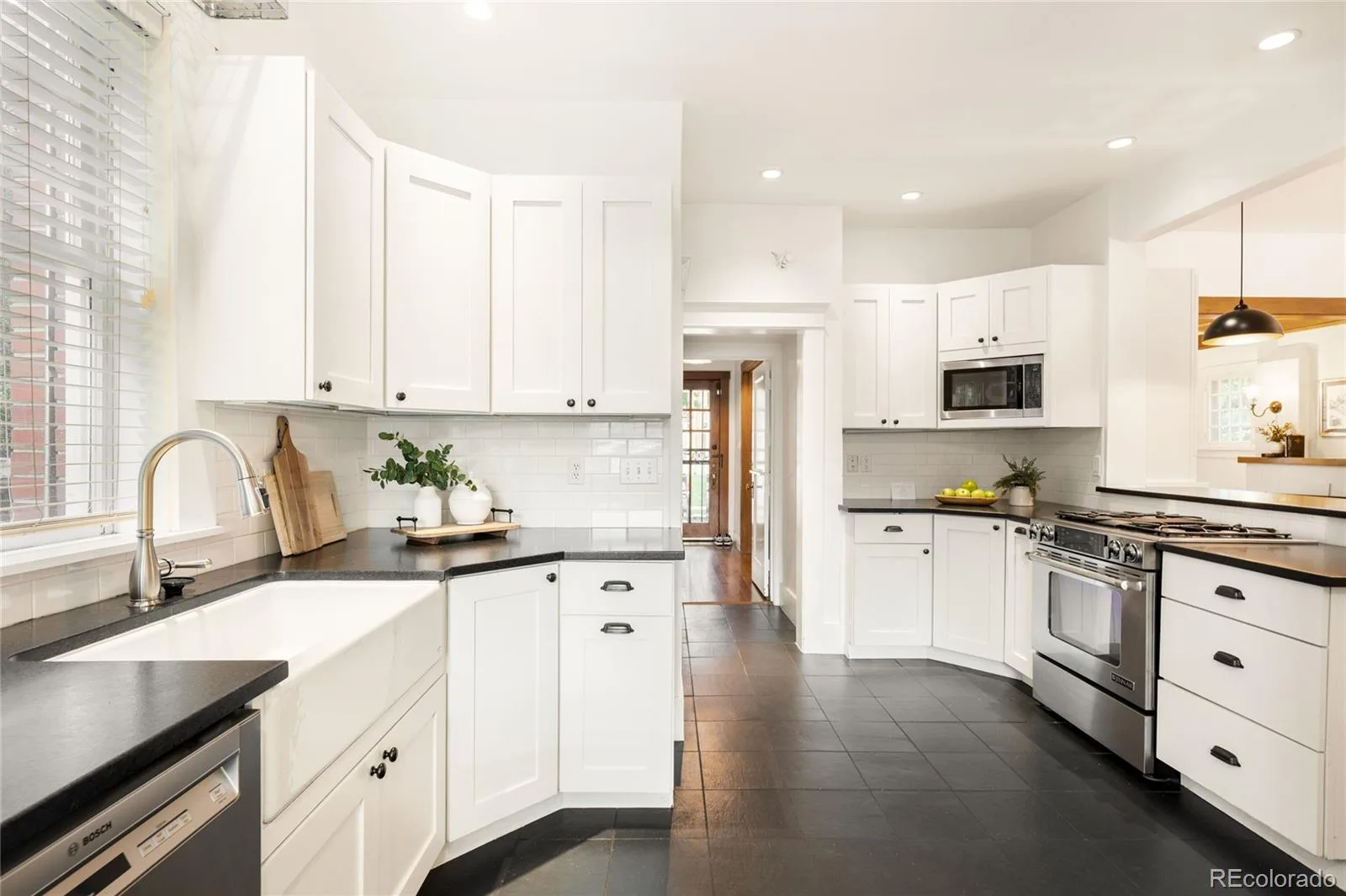 657 Elizabeth Street Denver CO 80206 | MLS #REC8255728 07232026214126 1600 12