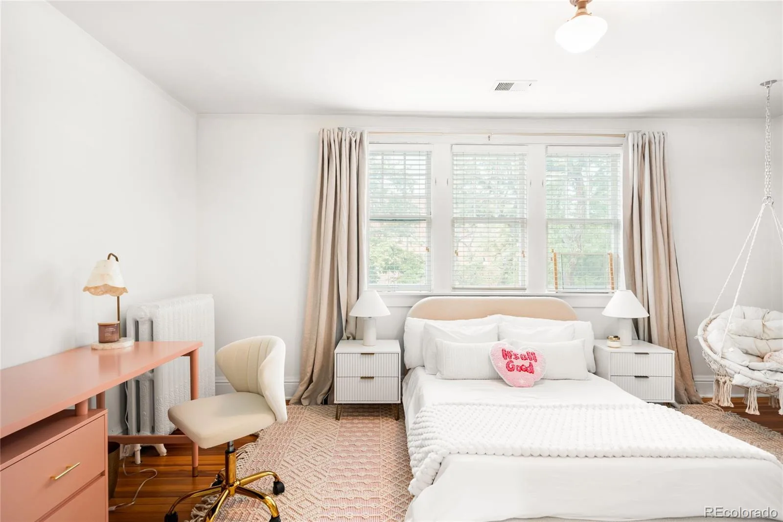 657 Elizabeth Street Denver CO 80206 | MLS #REC8255728 07232026214126 1600 26