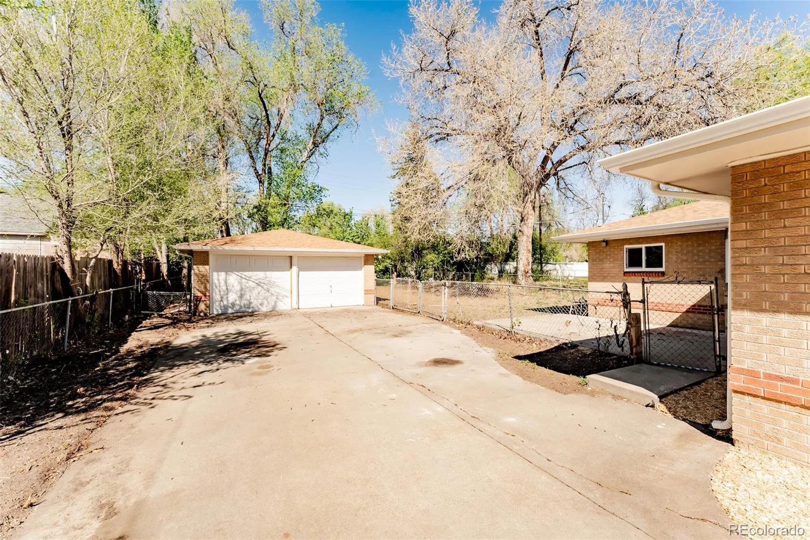 1775 Cody Street Lakewood CO 80215 MLS #REC8256351 04182026174846 1600 9