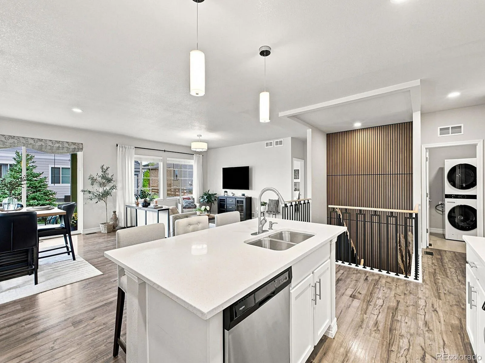 7266 S Robertsdale Way Aurora CO 80016 | MLS #REC8257413 09222026084913 1600 13