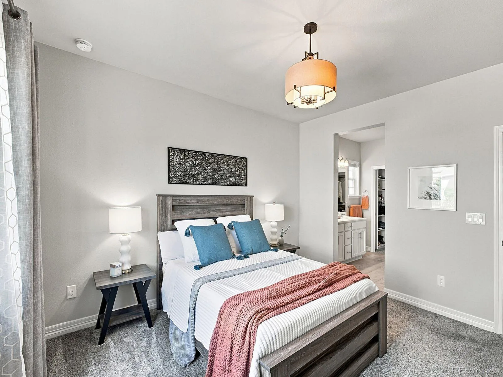 7266 S Robertsdale Way Aurora CO 80016 | MLS #REC8257413 09222026084913 1600 17