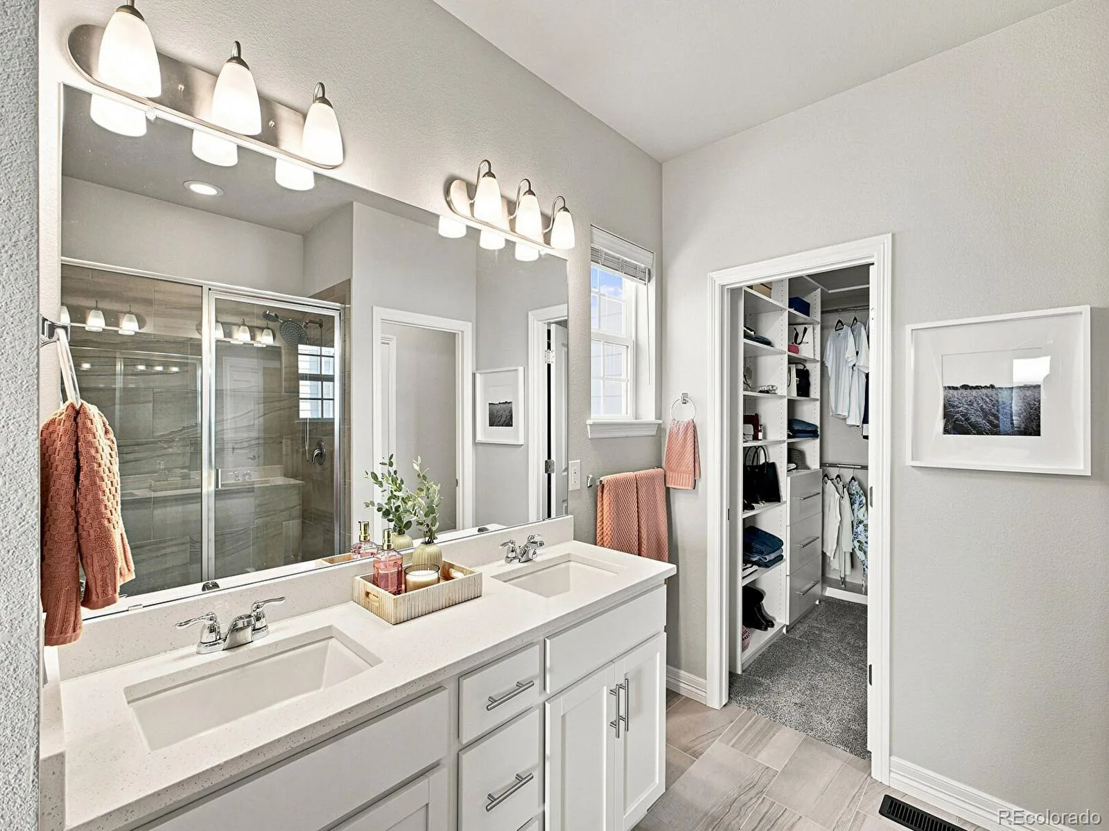 7266 S Robertsdale Way Aurora CO 80016 | MLS #REC8257413 09222026084913 1600 18