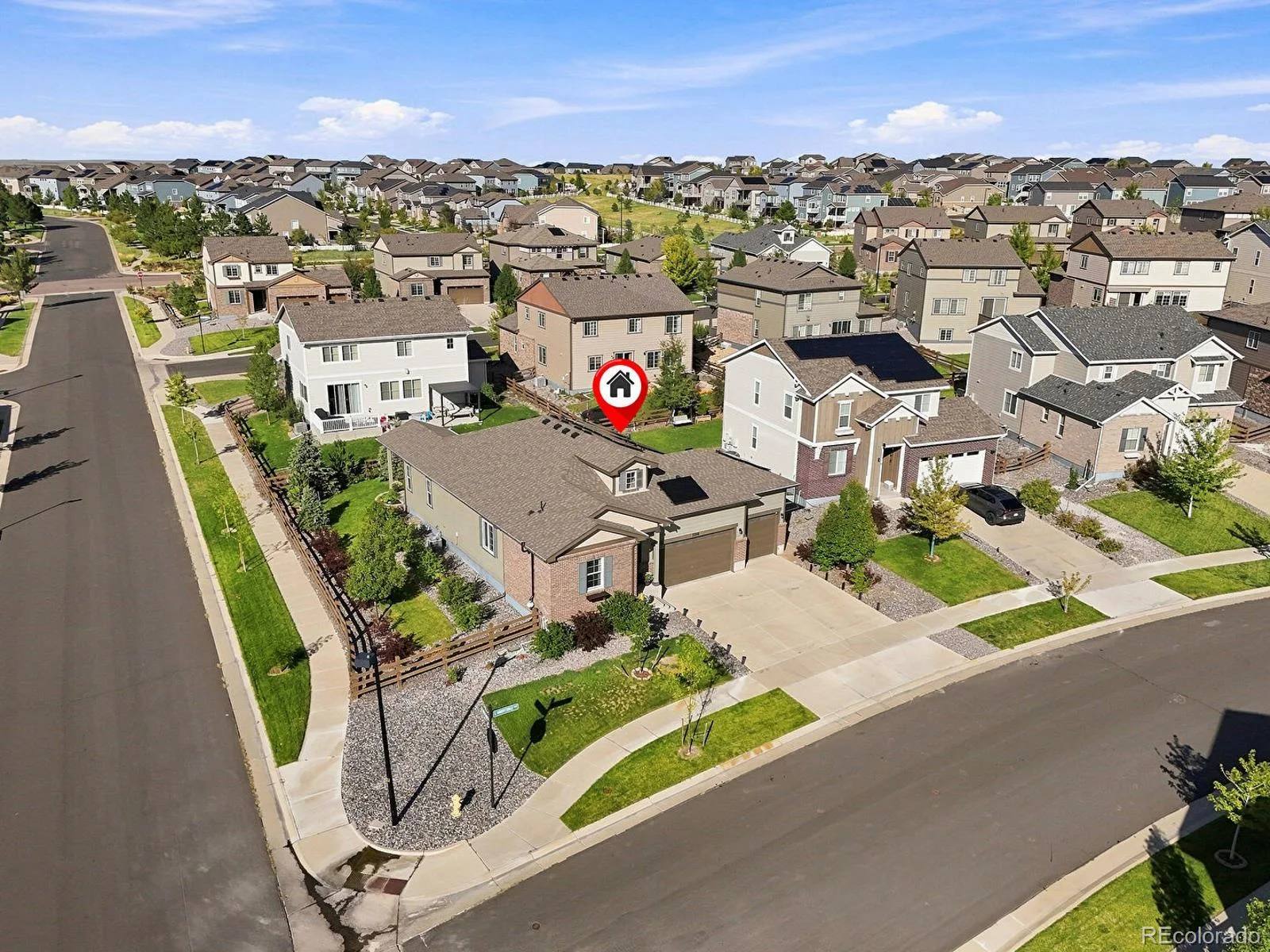 7266 S Robertsdale Way Aurora CO 80016 | MLS #REC8257413 09222026084913 1600 36