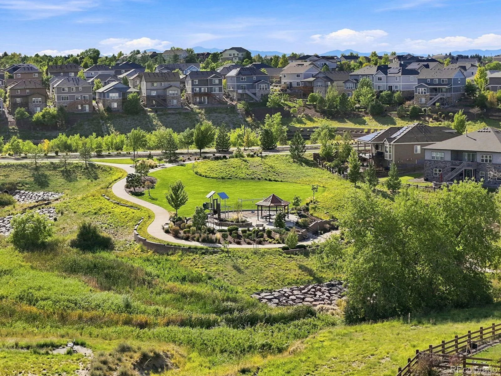 7266 S Robertsdale Way Aurora CO 80016 | MLS #REC8257413 09222026084913 1600 39
