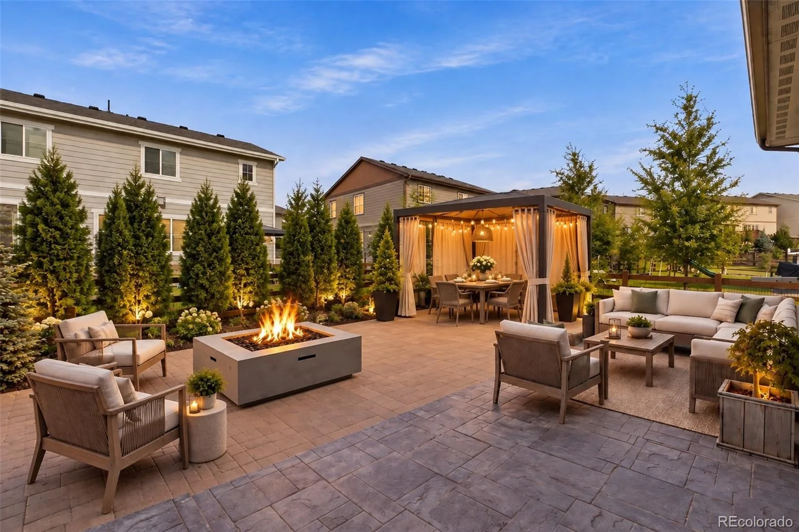 7266 S Robertsdale Way Aurora CO 80016 | MLS #REC8257413 09222026084913 1600 49