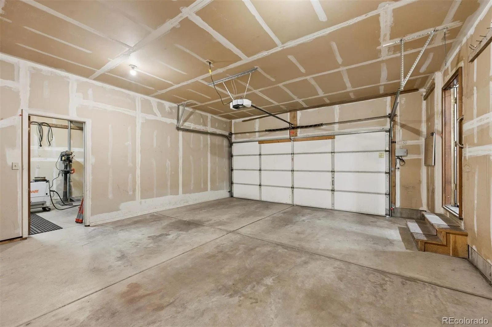 6928 Iris Street Arvada CO 80004 MLS #REC8257692 06082026205528 1600 31