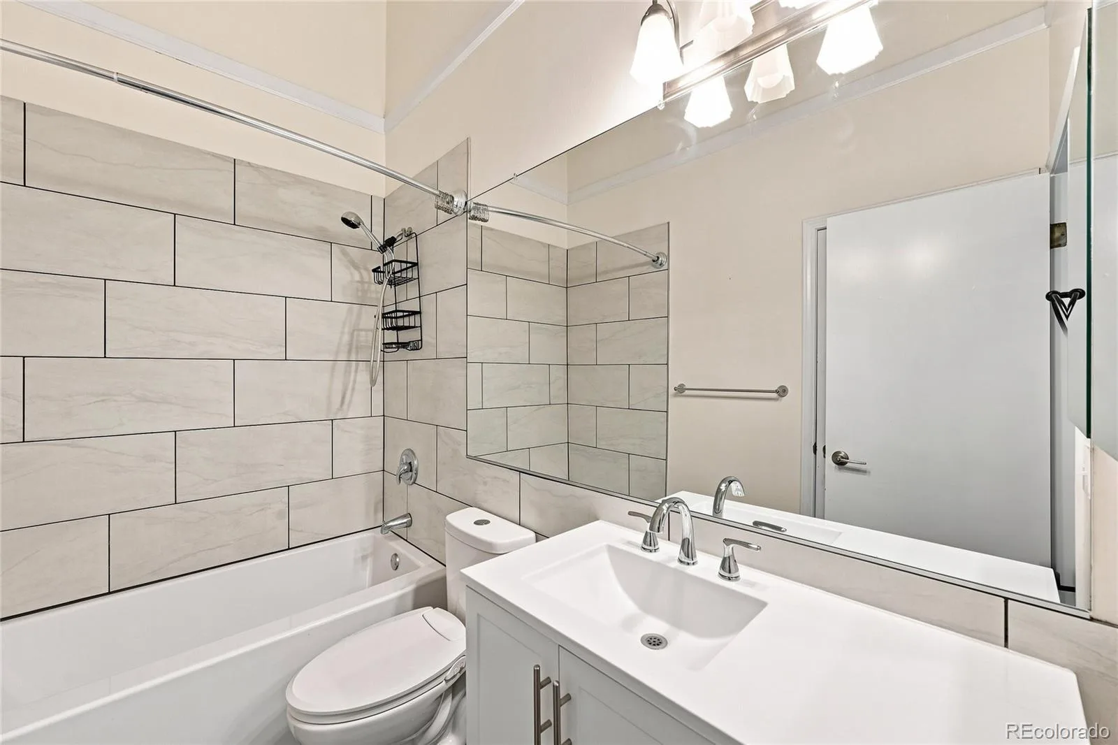 1228 S Flower Circle #C Denver CO 80232 | MLS #REC8258664 09242026002438 1600 22