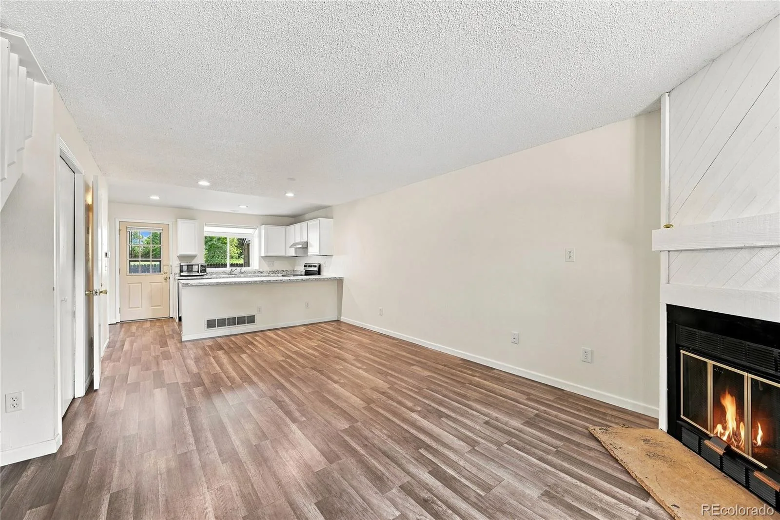 1228 S Flower Circle #C Denver CO 80232 | MLS #REC8258664 09242026002438 1600 5