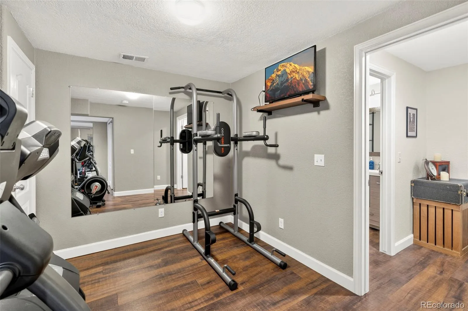 7151 S Oak Hill Circle Aurora CO 80016 | MLS #REC8261148 07222026152825 1600 28