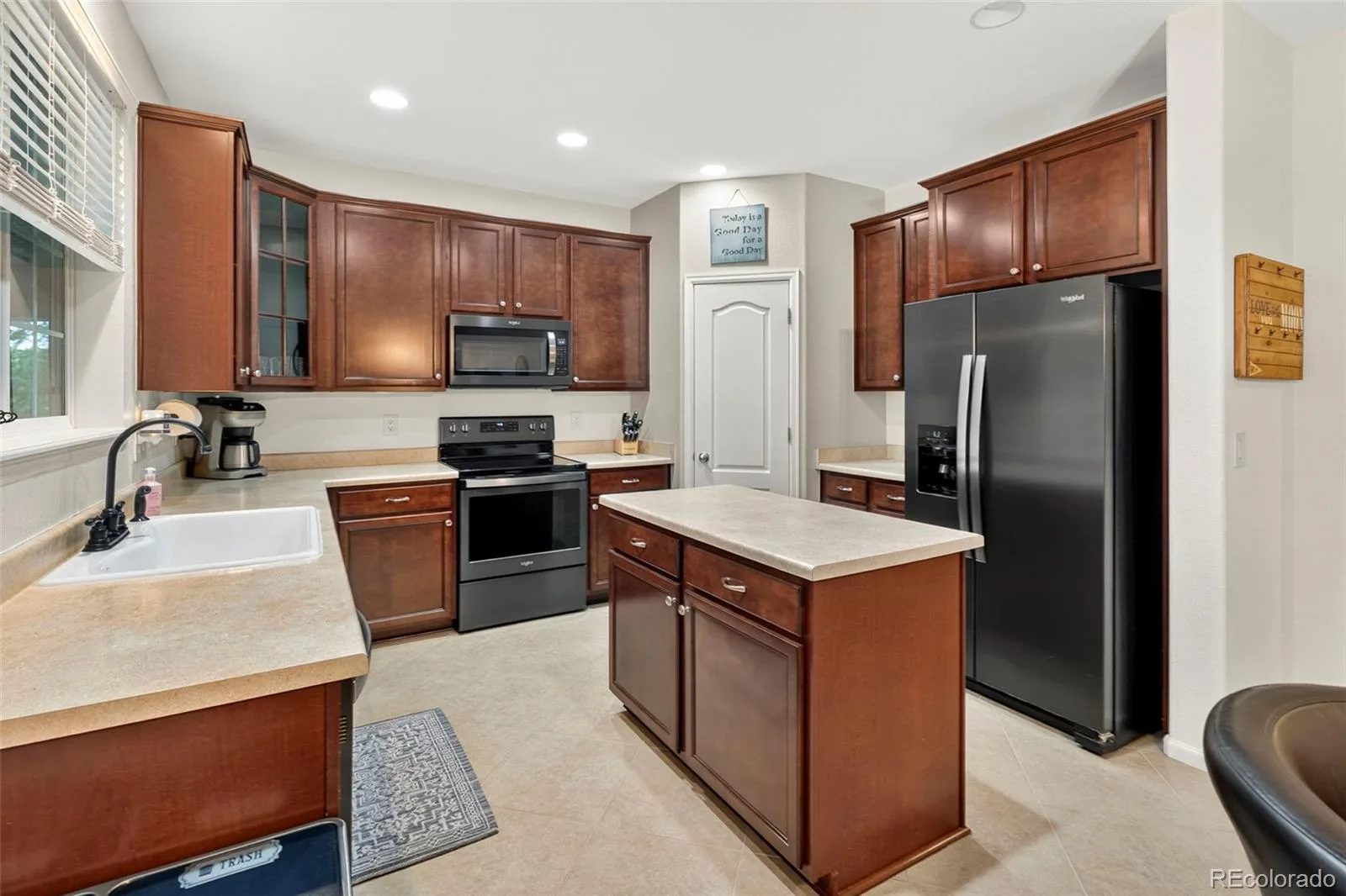 7151 S Oak Hill Circle Aurora CO 80016 | MLS #REC8261148 07222026152825 1600 8