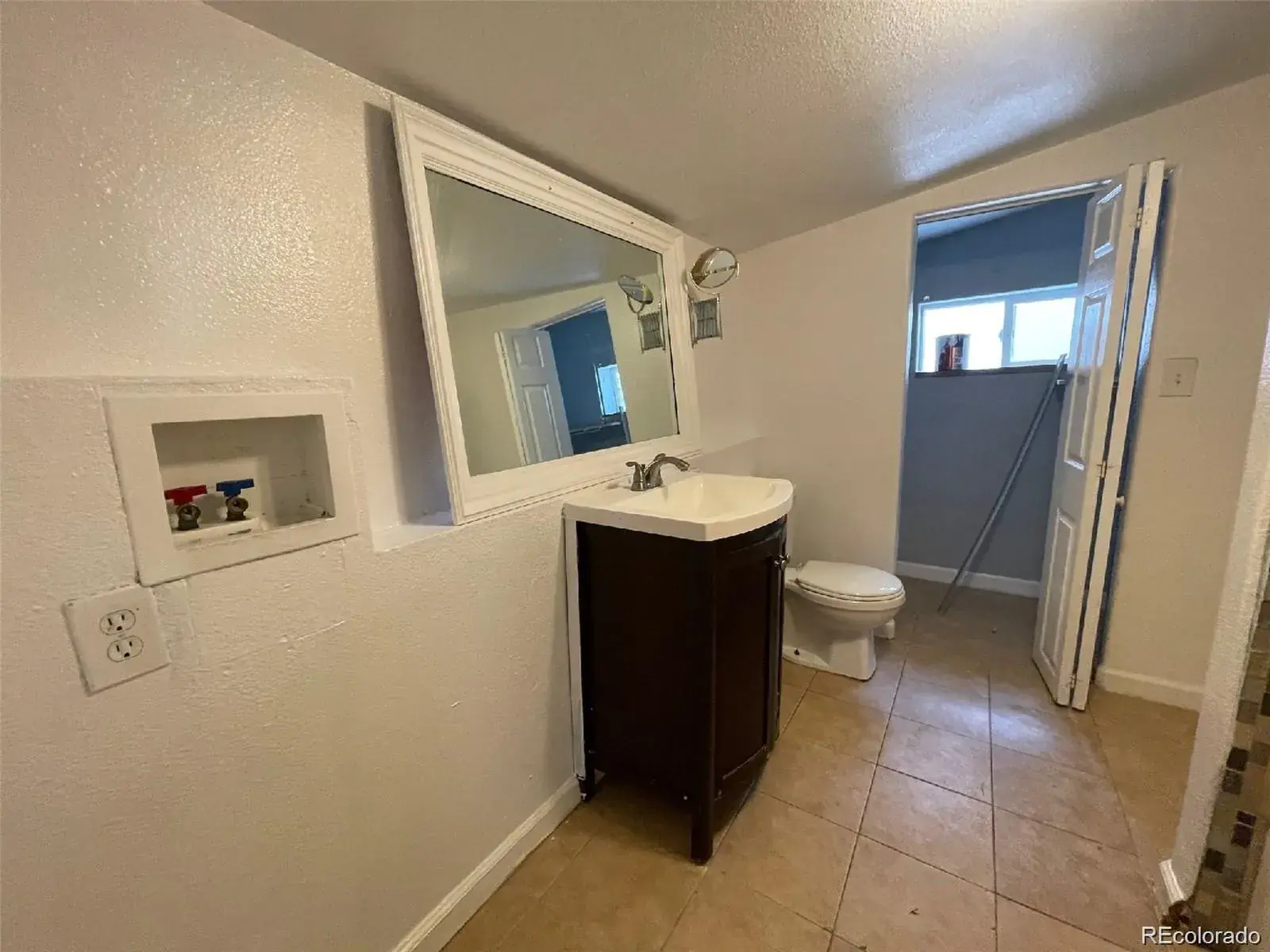1522 Tamarac Street Denver CO 80220 MLS #REC8262474 03012025023131 1600 4