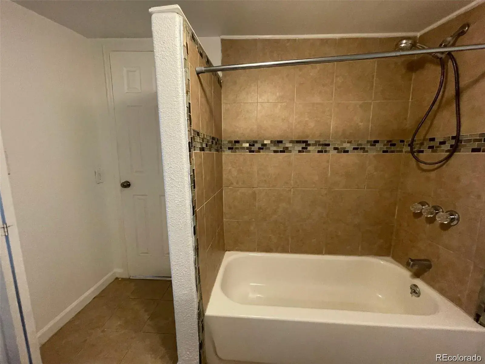 1522 Tamarac Street Denver CO 80220 MLS #REC8262474 03012025023131 1600 5