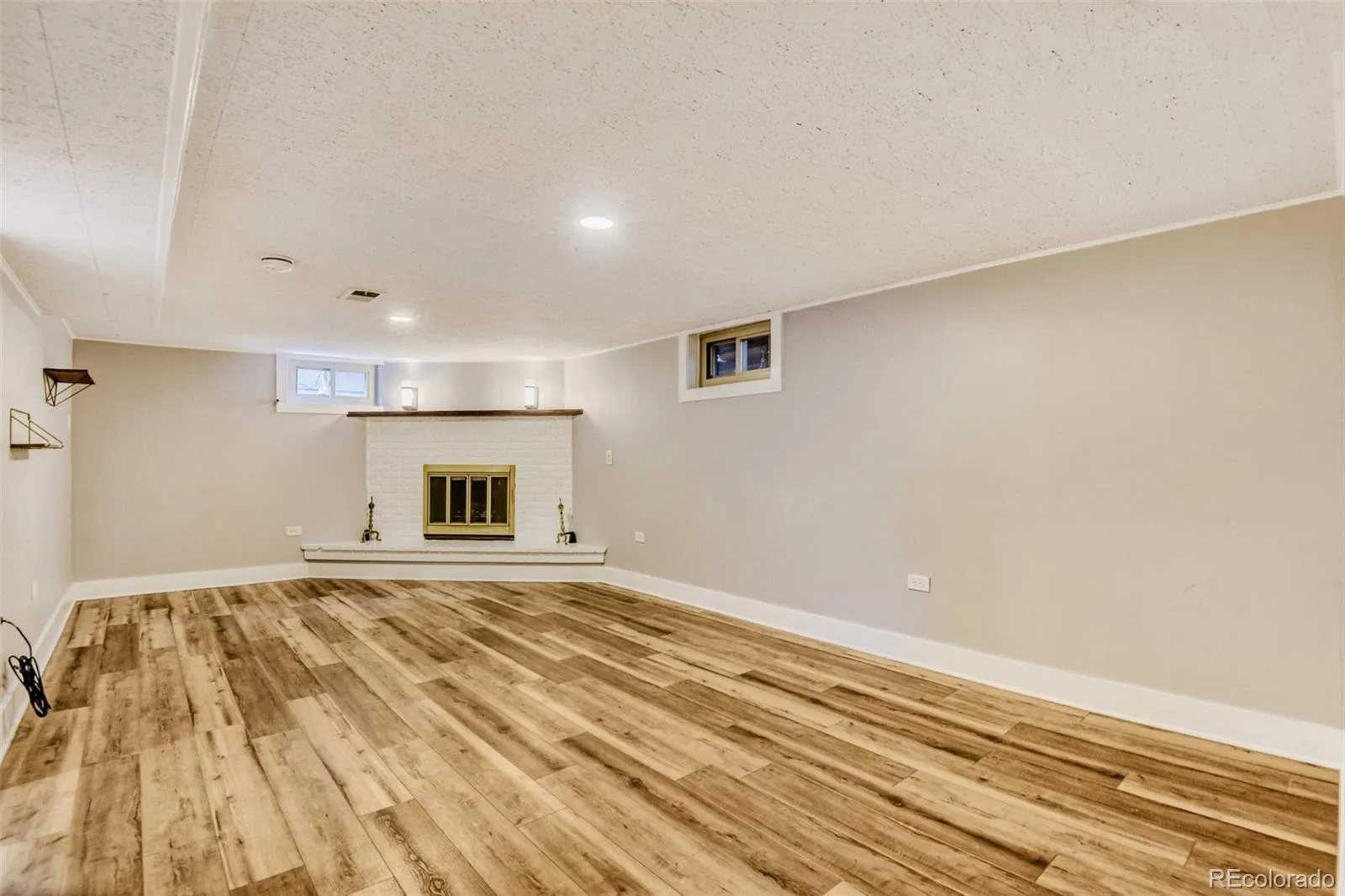 3171 S Williams Street Englewood CO 80113 MLS #REC8262956 05212026185607 1600 17