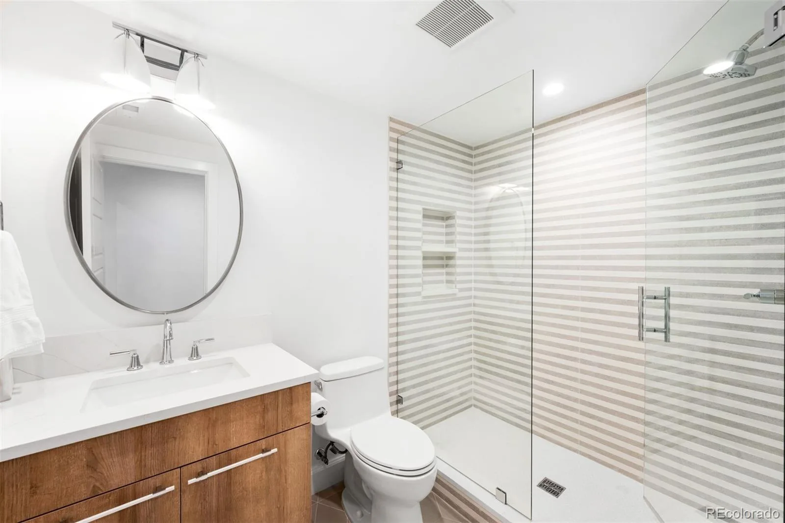 2697 S Clayton Street Denver CO 80210 | MLS #REC8267480 08262026170101 1600 37