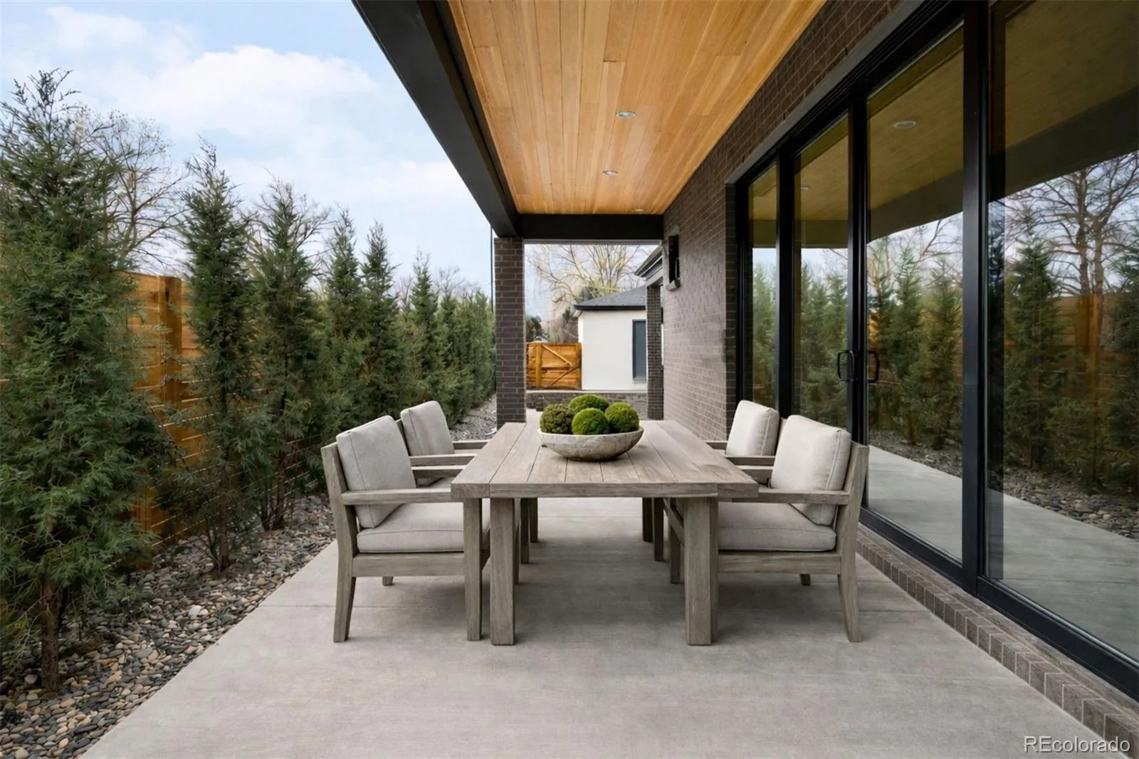 2697 S Clayton Street Denver CO 80210 | MLS #REC8267480 08262026170101 1600 39