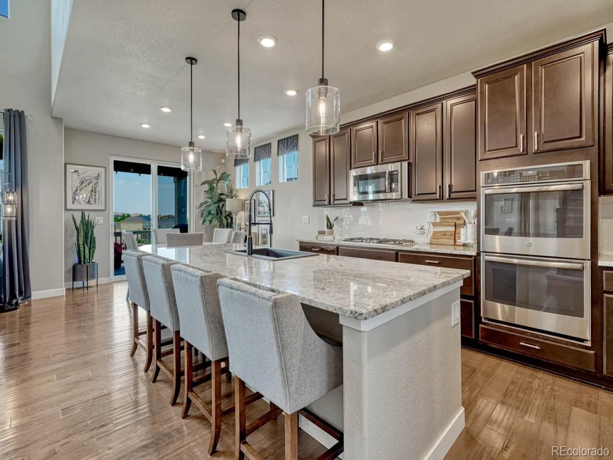 8055 S Vandriver Way Aurora CO 80016 MLS #REC8267487 07092026020254 1200 5