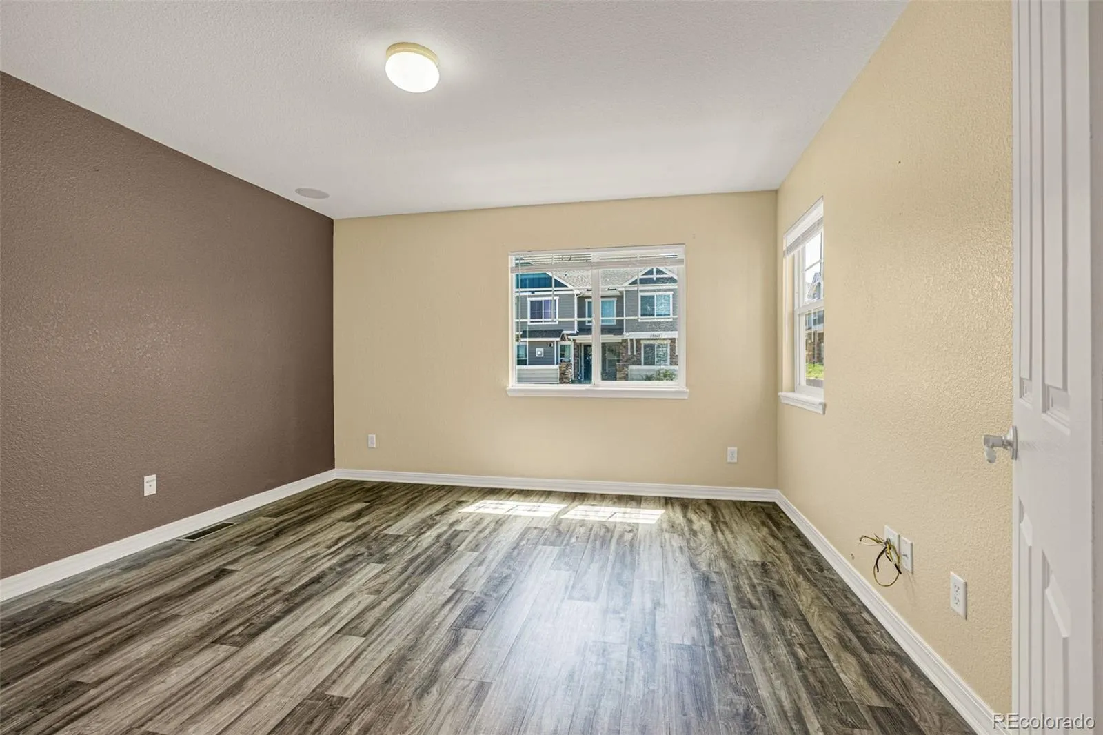 23560 Alamo Place #B Aurora CO 80016 MLS #REC8269099 04272026221105 1600 10