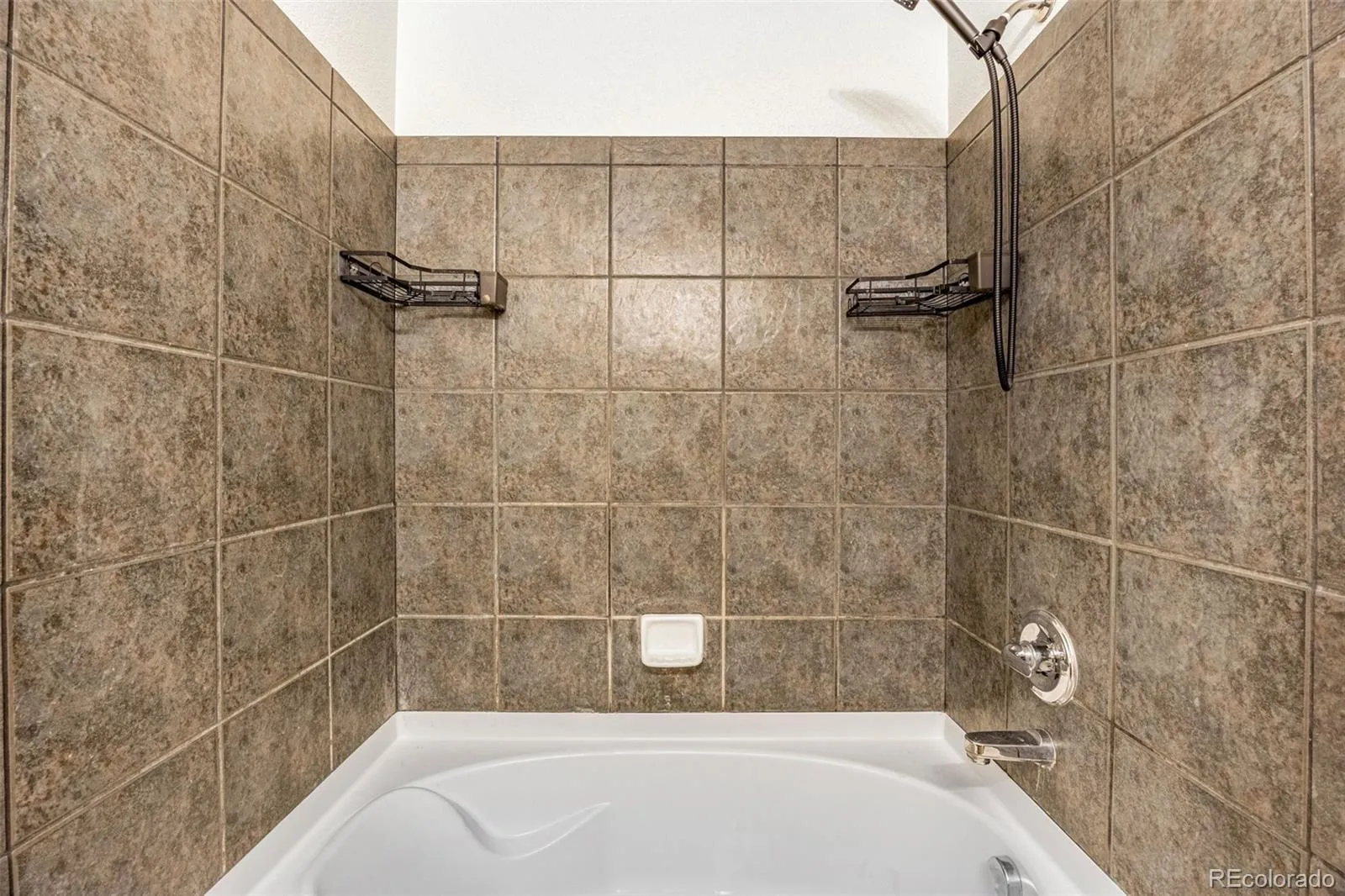 23560 Alamo Place #B Aurora CO 80016 MLS #REC8269099 04272026221105 1600 14