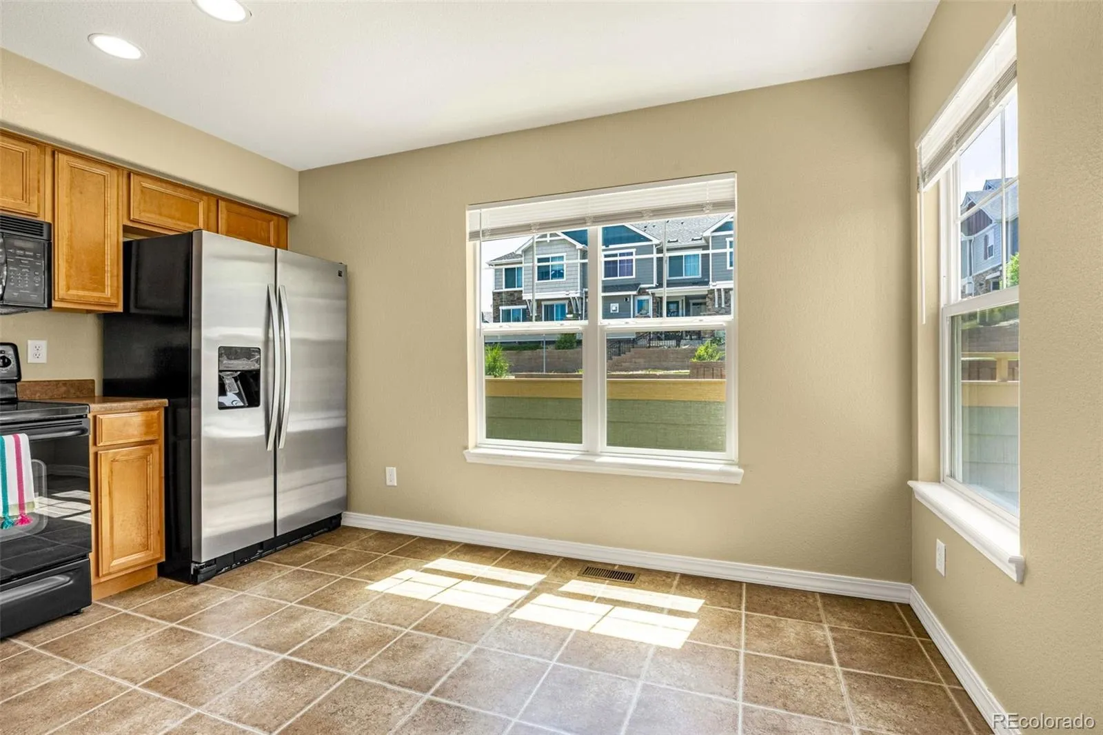 23560 Alamo Place #B Aurora CO 80016 MLS #REC8269099 04272026221105 1600 7