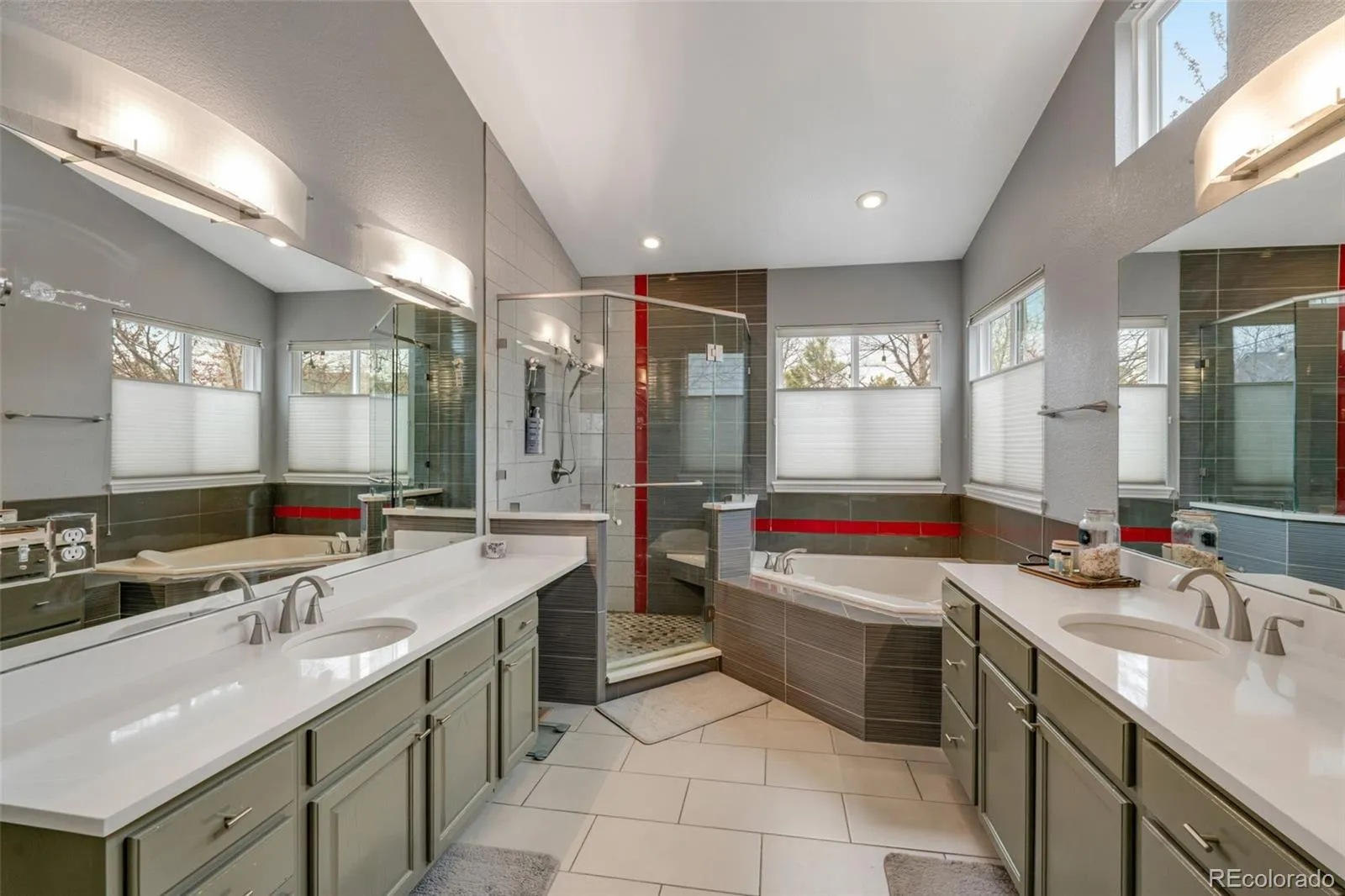 17701 E Powers Drive Centennial CO 80015 MLS #REC8270141 05072026021816 1600 16