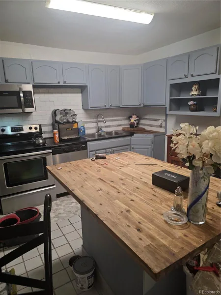 2361 Eppinger Denver CO 80229 | MLS #REC8270957 07132026235527 800 1