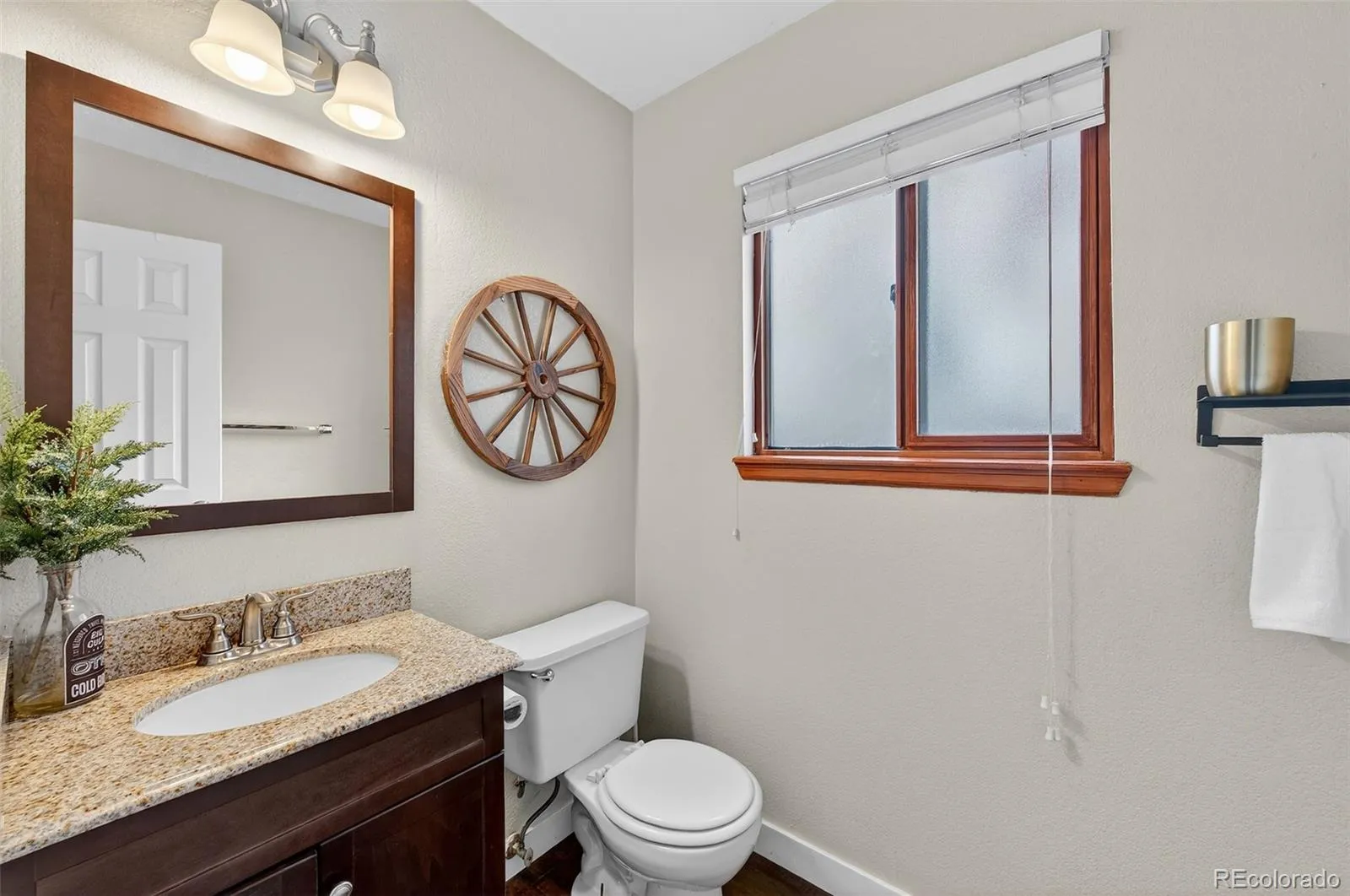 10023 W 81st Lane Arvada CO 80005 MLS #REC8272058 05032026173445 1600 16