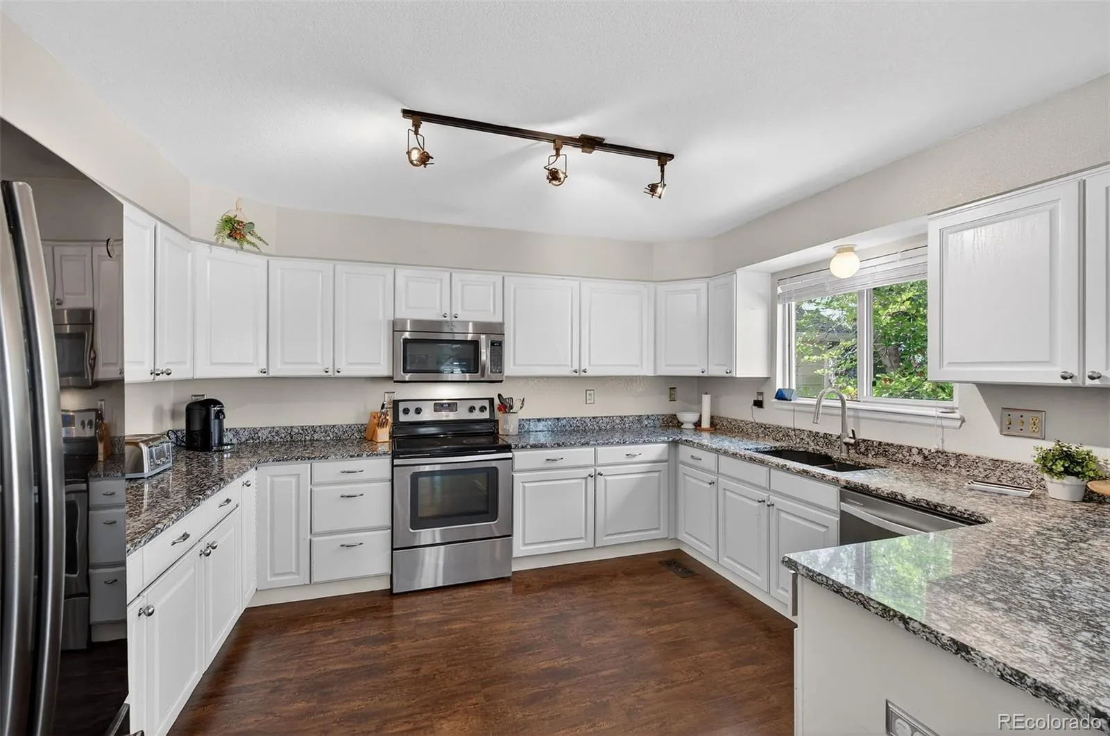 10023 W 81st Lane Arvada CO 80005 MLS #REC8272058 05032026173445 1600 9