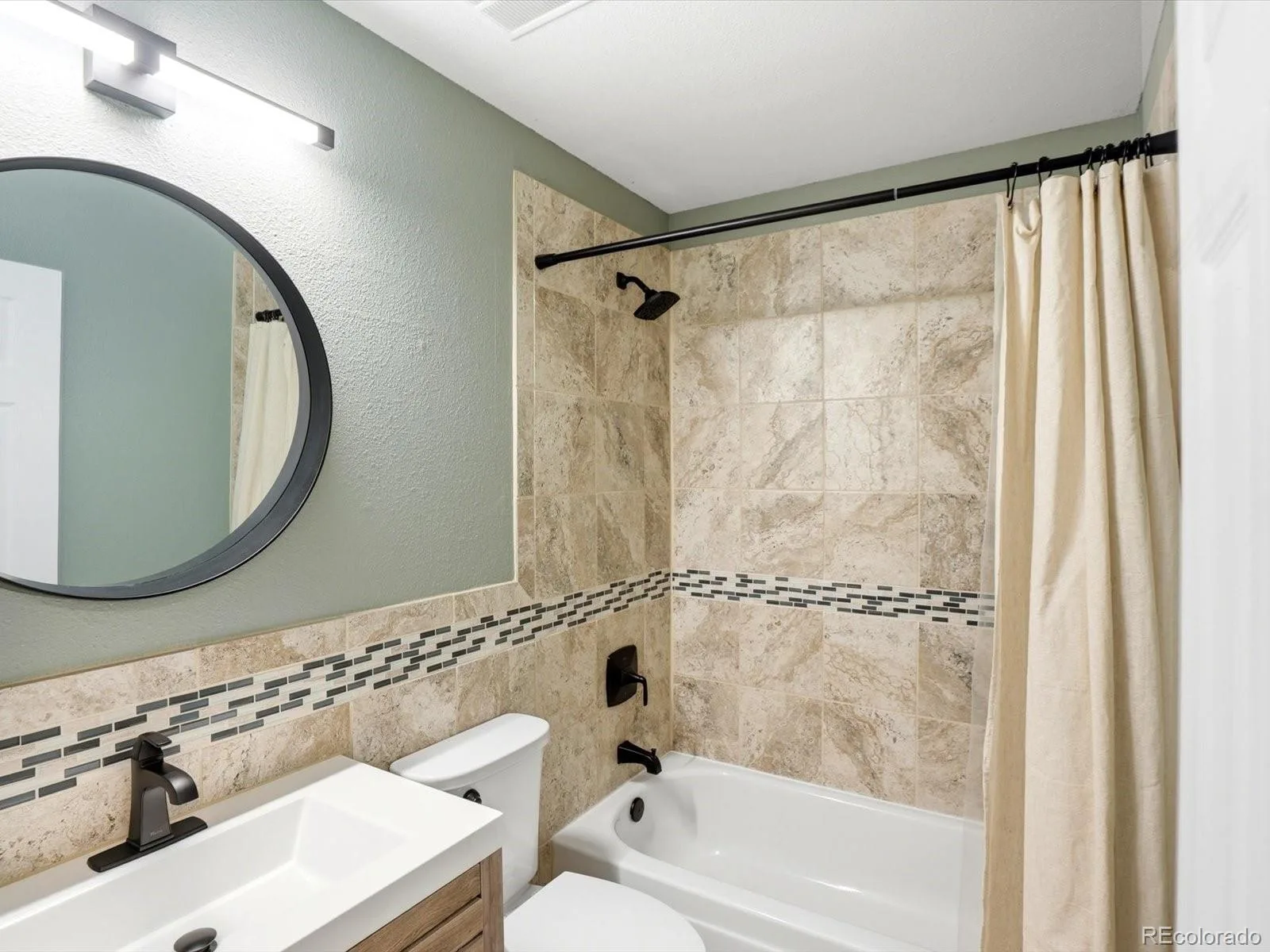 2618 S Xanadu Way #A Aurora CO 80014 | MLS #REC8273494 06082026205534 1600 27