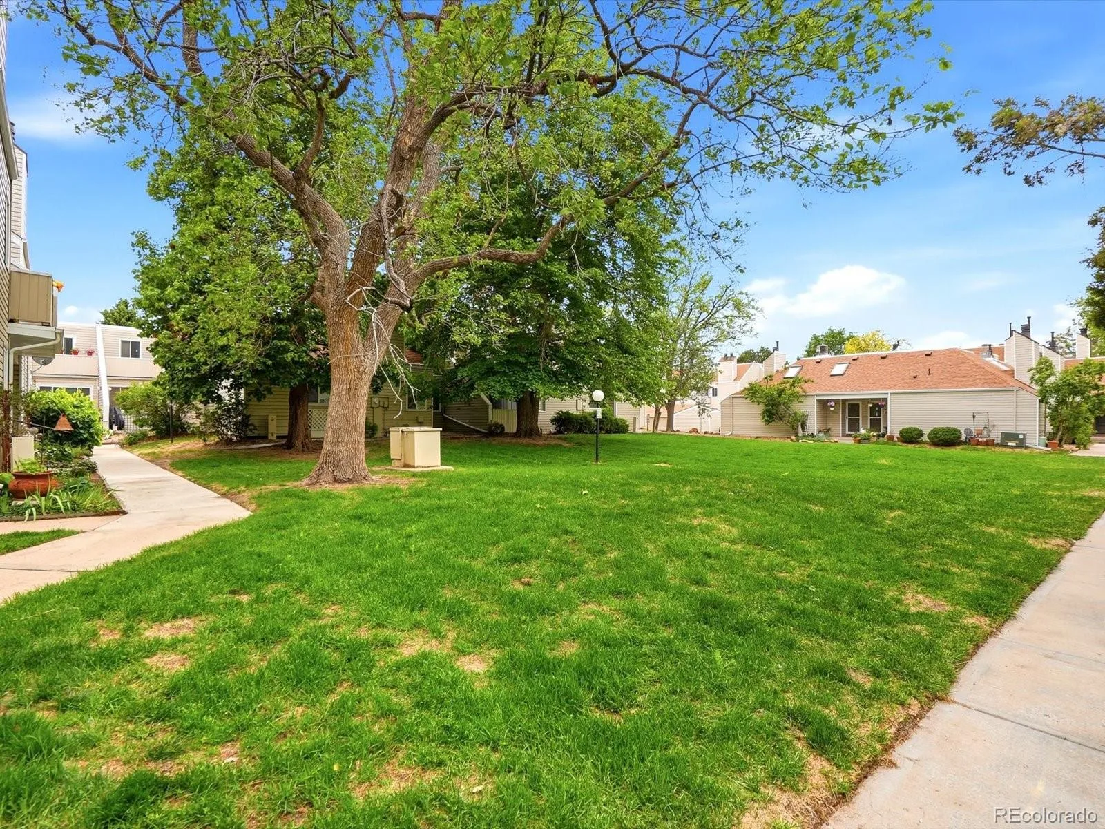 2618 S Xanadu Way #A Aurora CO 80014 | MLS #REC8273494 06082026205534 1600 46