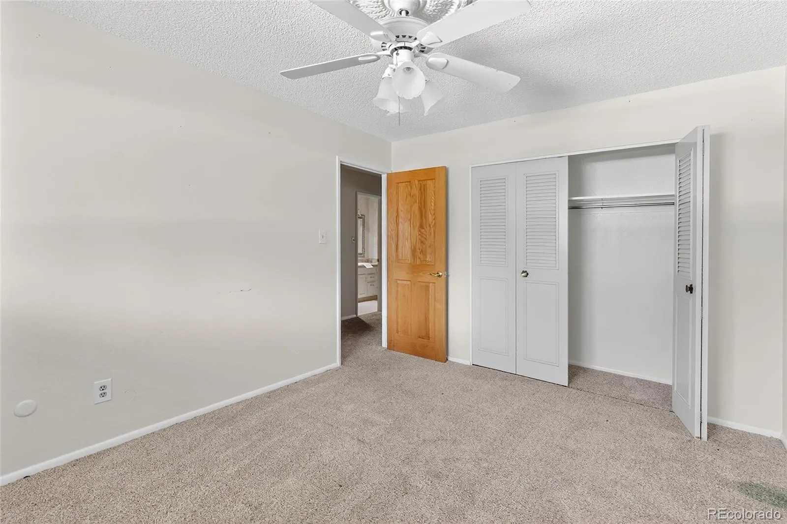 12513 W Alameda Drive Lakewood CO 80228 | MLS #REC8273903 05162026041612 1600 20