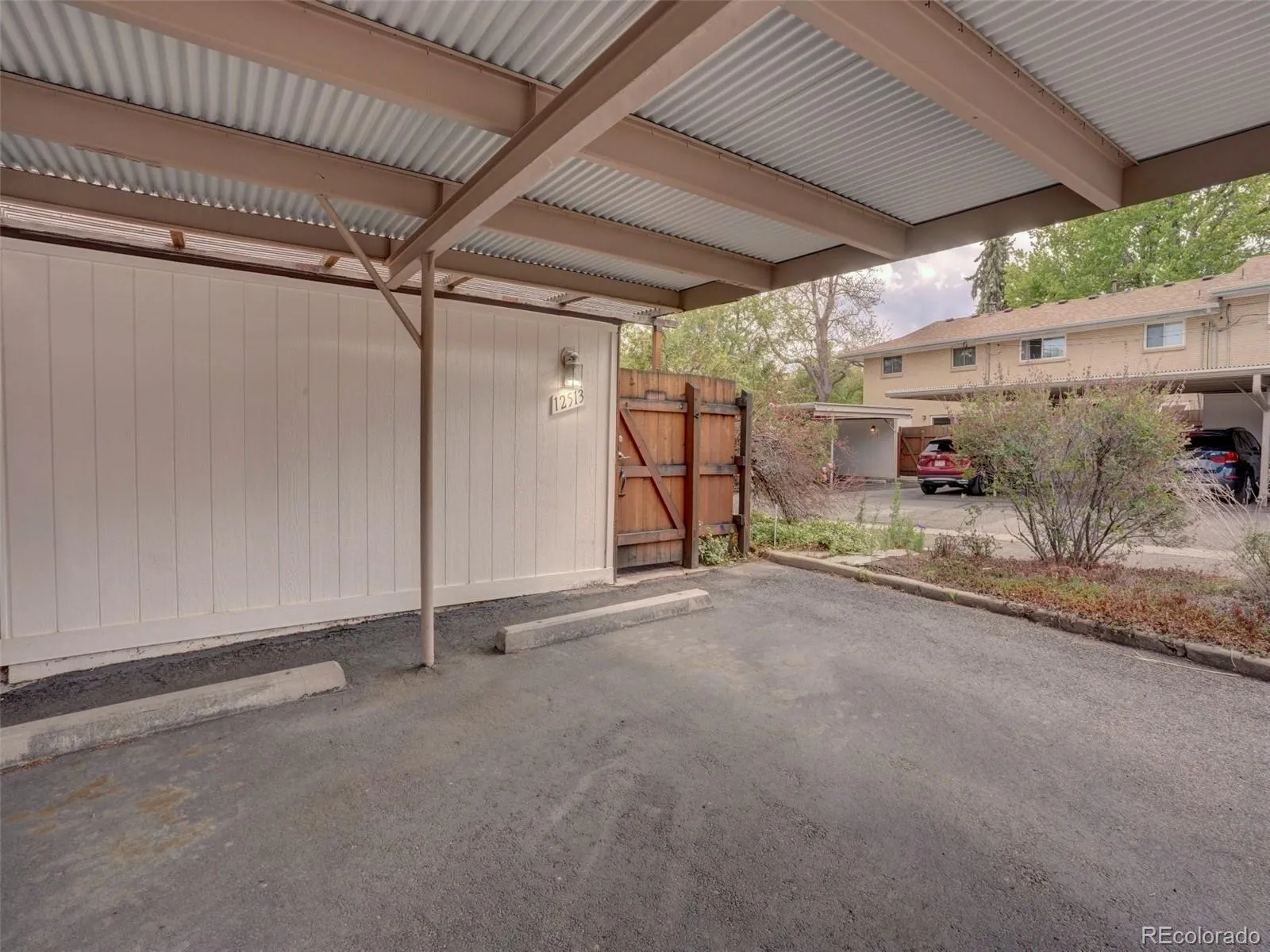 12513 W Alameda Drive Lakewood CO 80228 | MLS #REC8273903 05162026041612 1600 28
