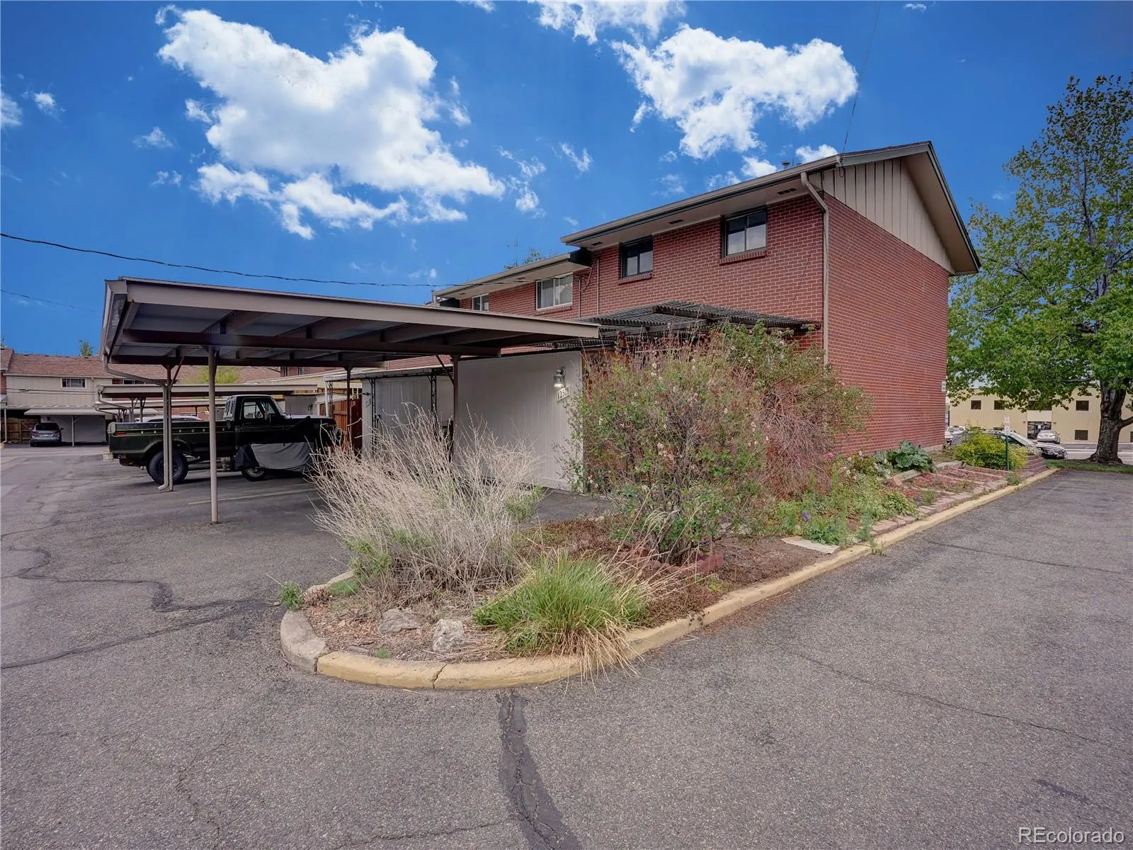 12513 W Alameda Drive Lakewood CO 80228 | MLS #REC8273903 05162026041612 1600 32