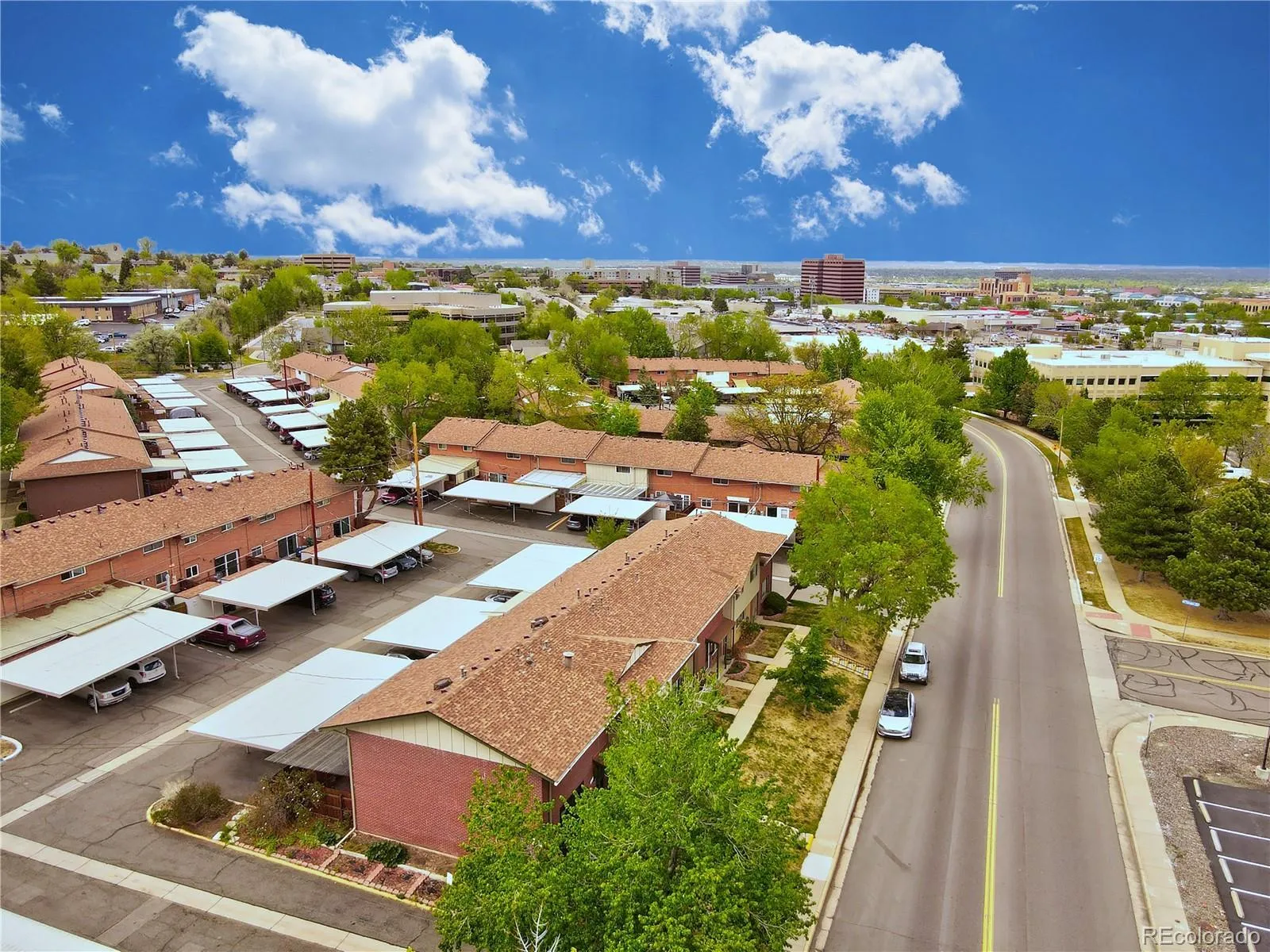 12513 W Alameda Drive Lakewood CO 80228 | MLS #REC8273903 05162026041612 1600 40