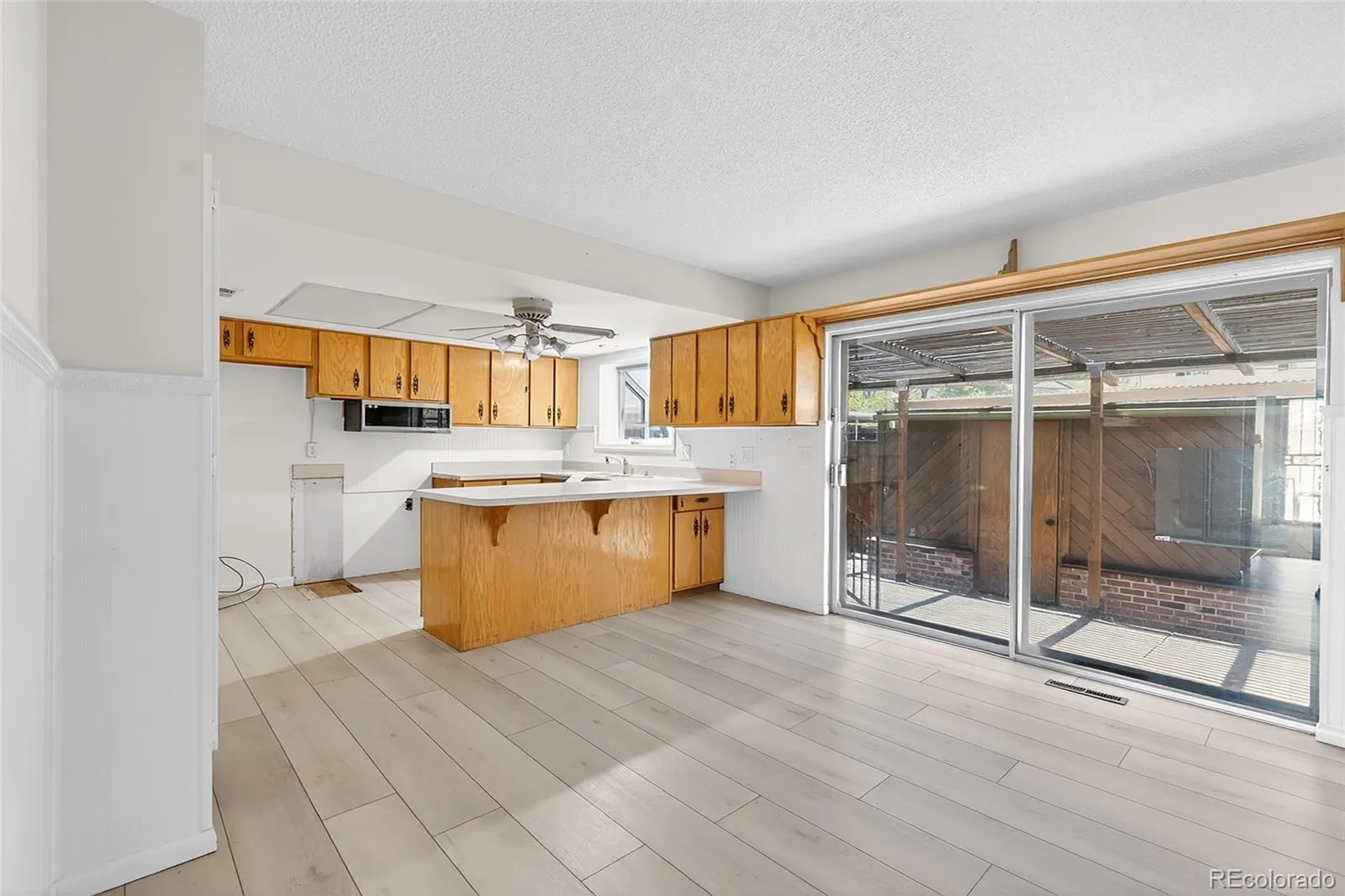 12513 W Alameda Drive Lakewood CO 80228 | MLS #REC8273903 05162026041612 1600 7