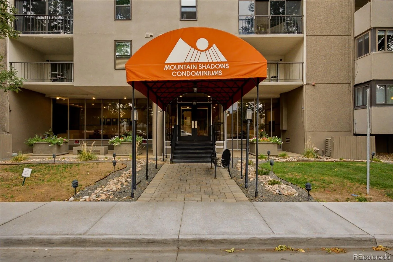 2 Adams Street #908 Denver CO 80206 | MLS #REC8276285 09222026084637 1600 26