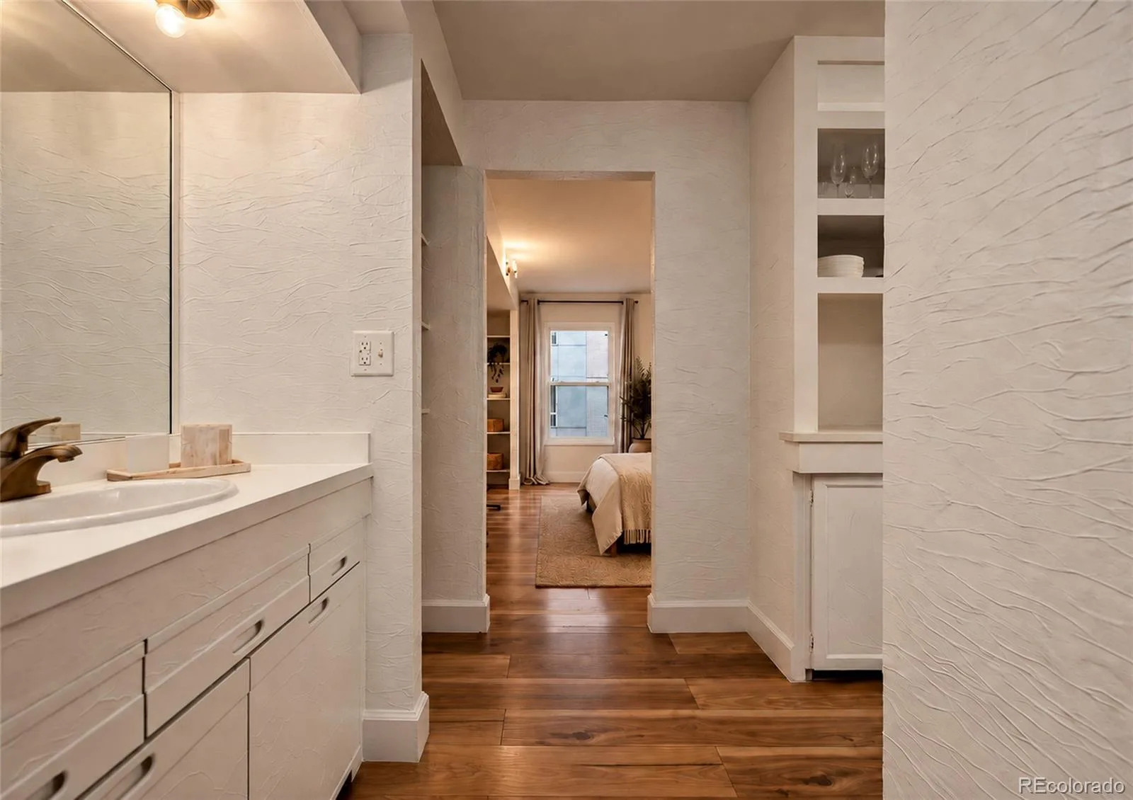 2 Adams Street #908 Denver CO 80206 | MLS #REC8276285 09222026084637 1600 40