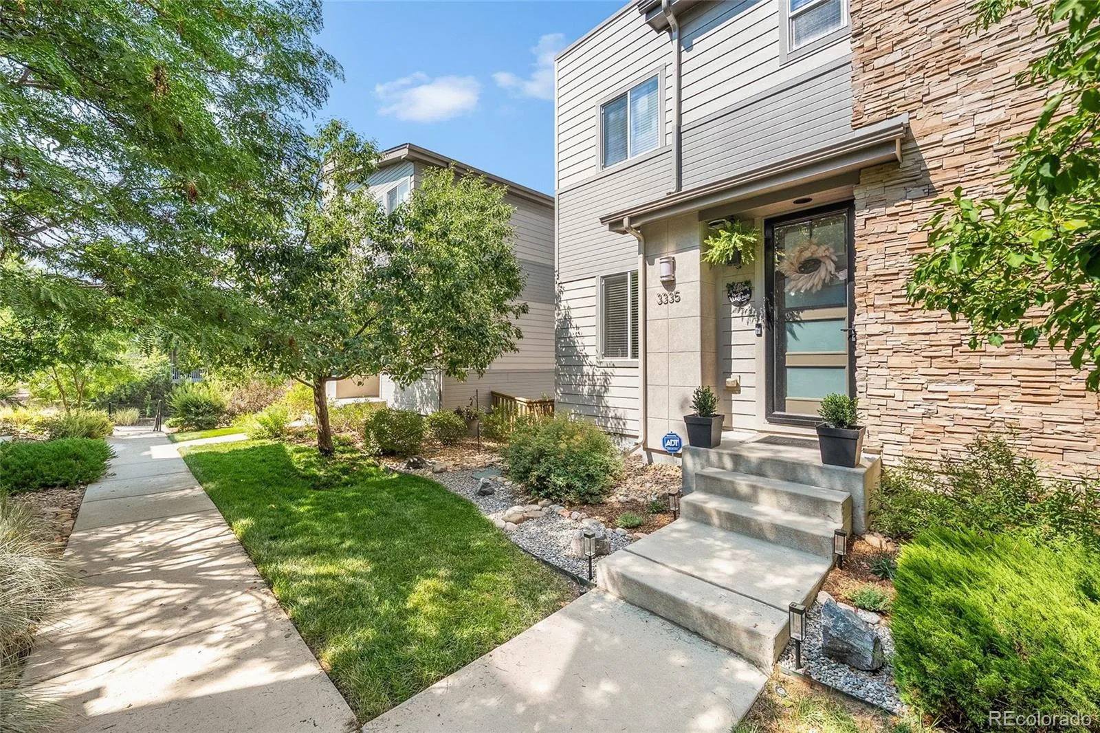 3335 Cranston Circle Littleton CO 80126 | MLS #REC8276484 08072026170050 1600 1