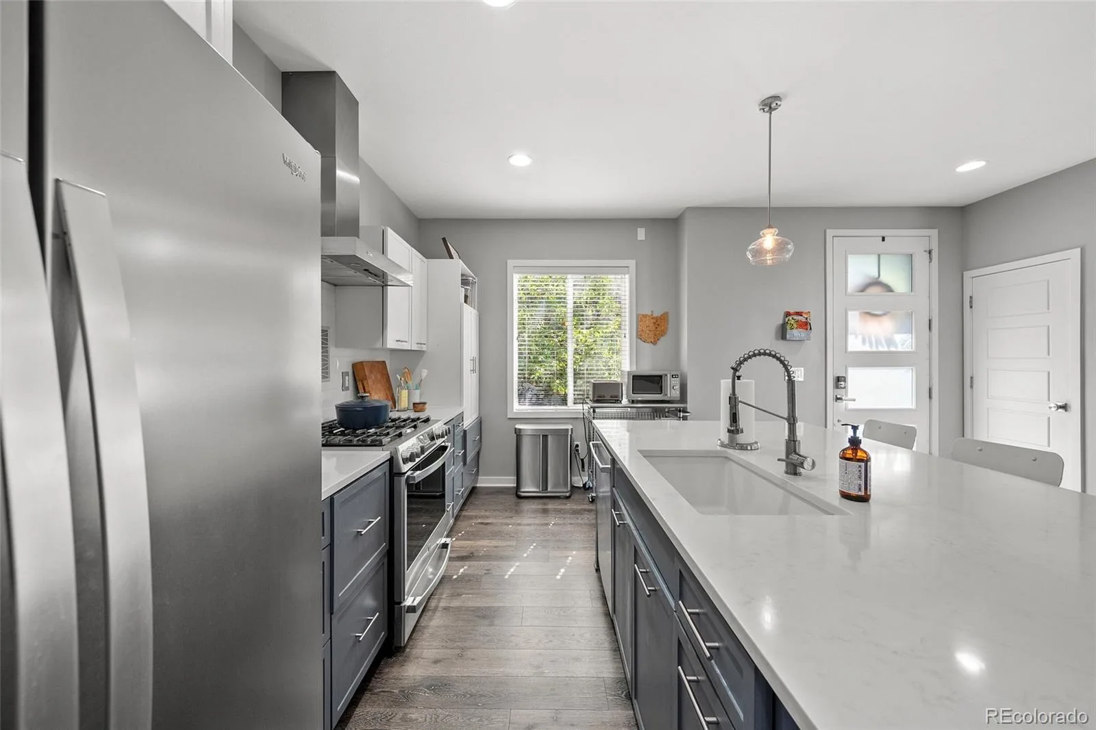 3335 Cranston Circle Littleton CO 80126 | MLS #REC8276484 08072026170050 1600 16