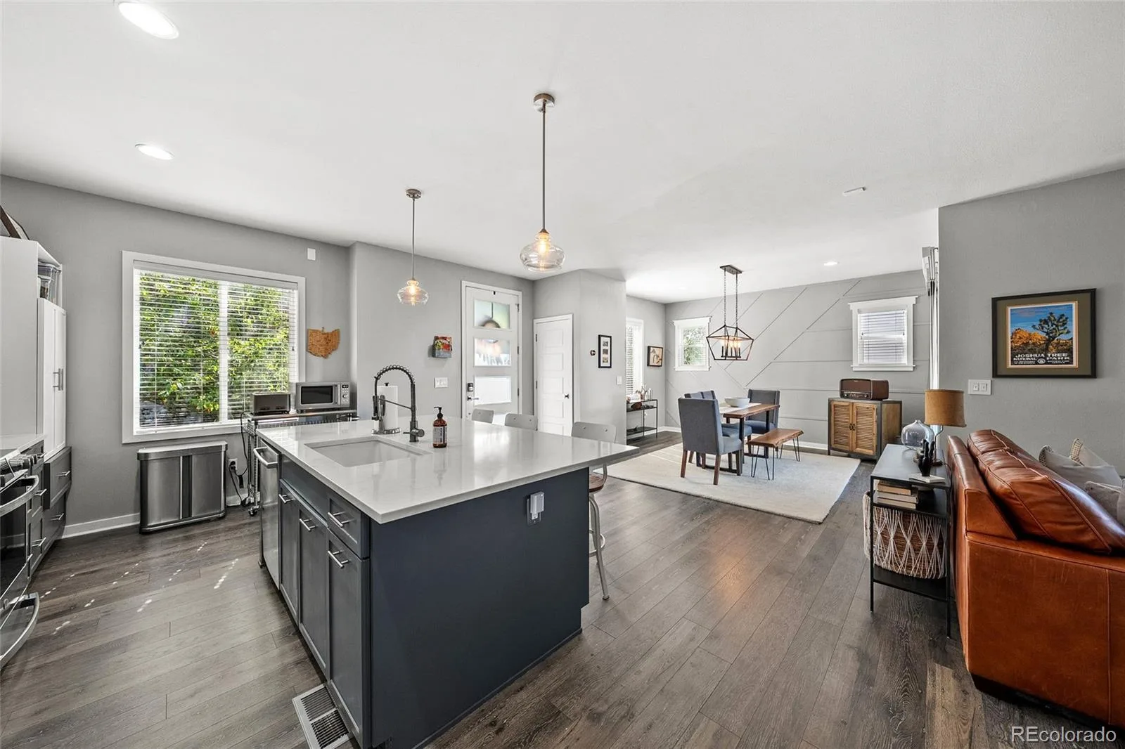 3335 Cranston Circle Littleton CO 80126 | MLS #REC8276484 08072026170050 1600 2