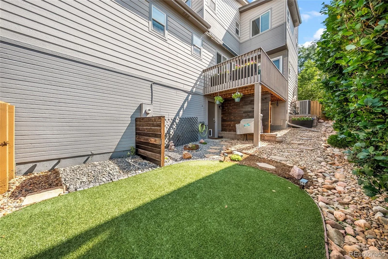 3335 Cranston Circle Littleton CO 80126 | MLS #REC8276484 08072026170050 1600 40